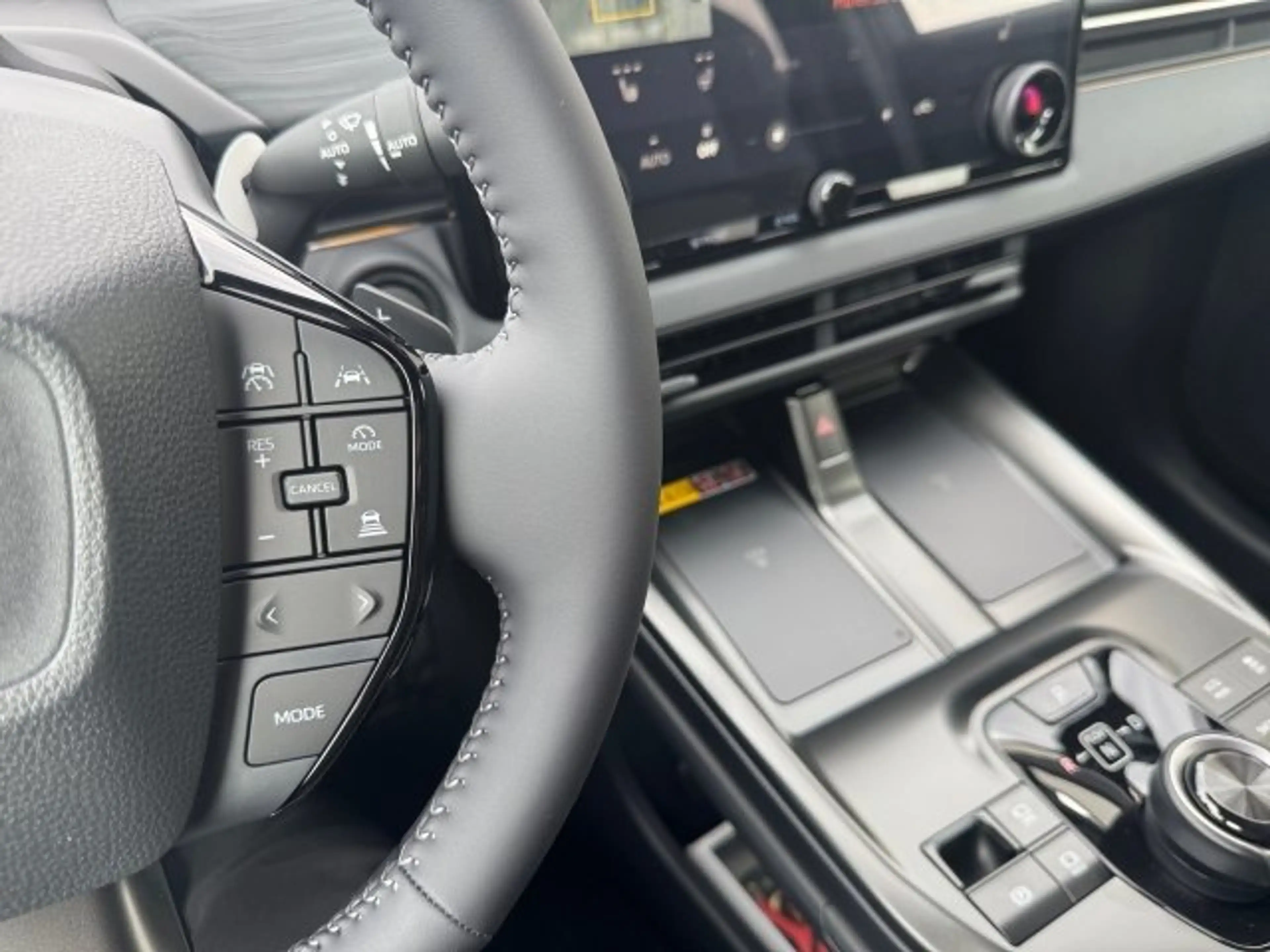Toyota C-HR+ Toyota C-HR+ 5-Türer Lounge Elektromotor / 77 kWh, — photo 11