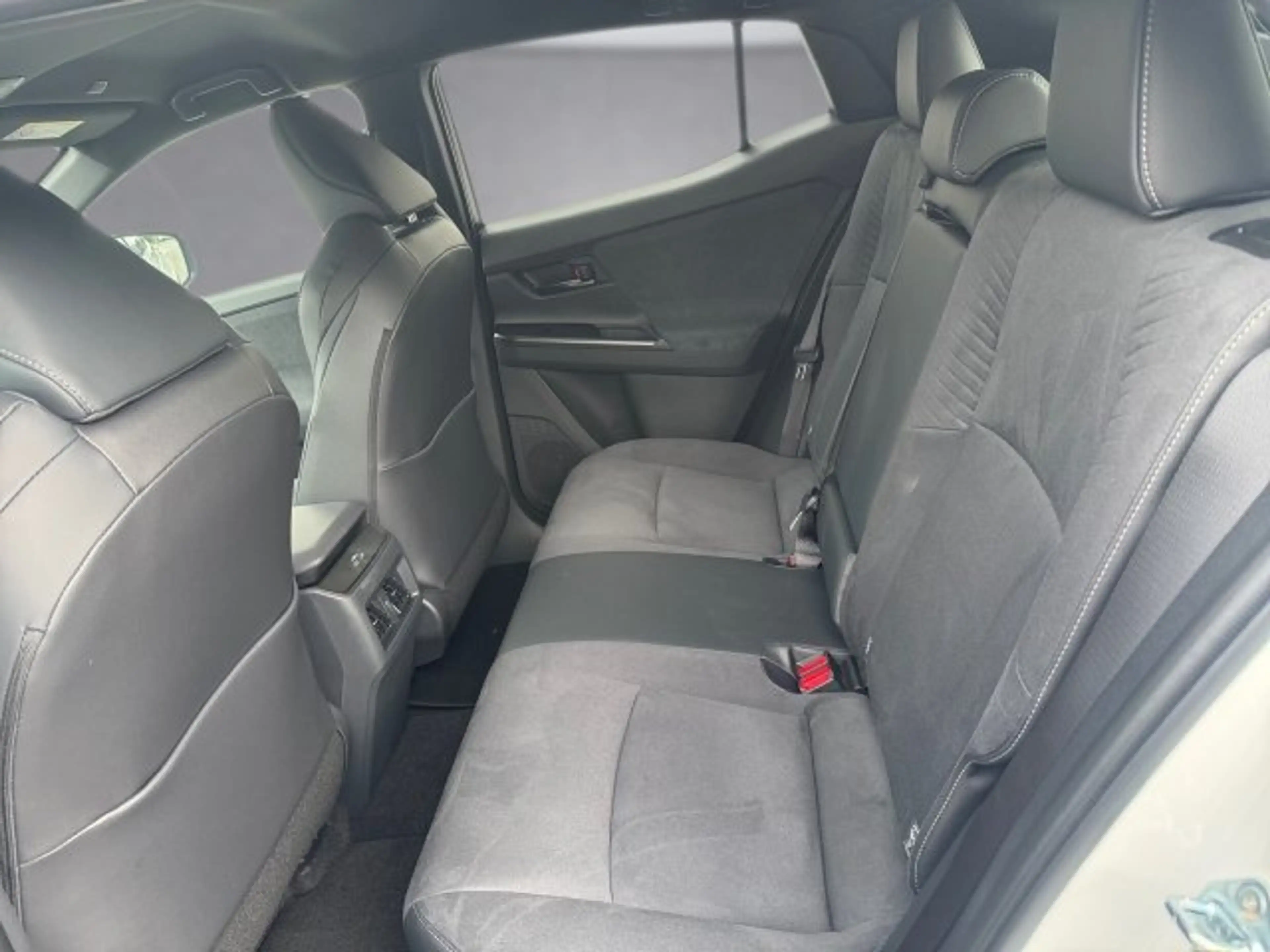 Toyota C-HR+ Toyota C-HR+ 5-Türer Lounge Elektromotor / 77 kWh, — photo 8