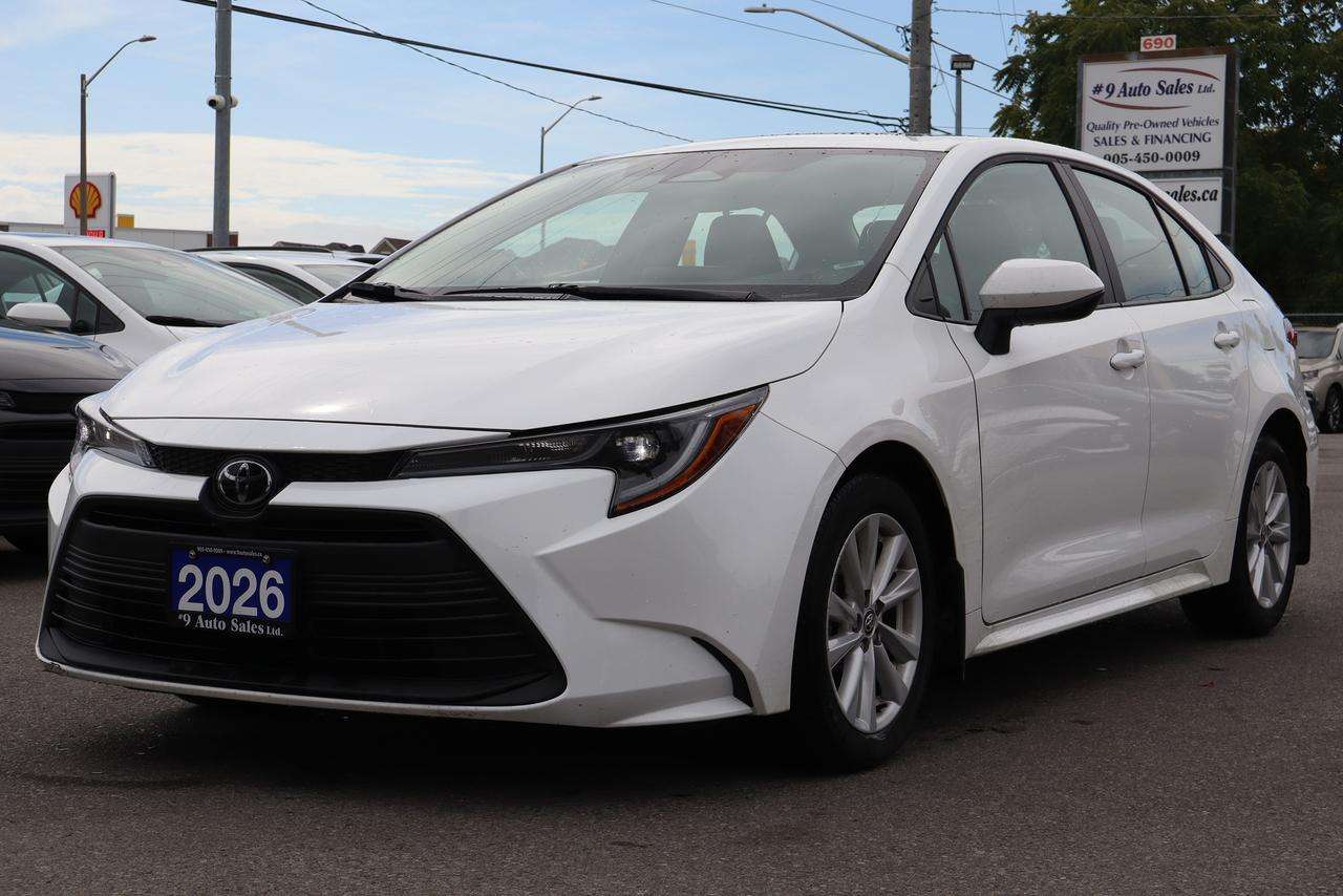2026 Toyota Corolla LE — photo 1