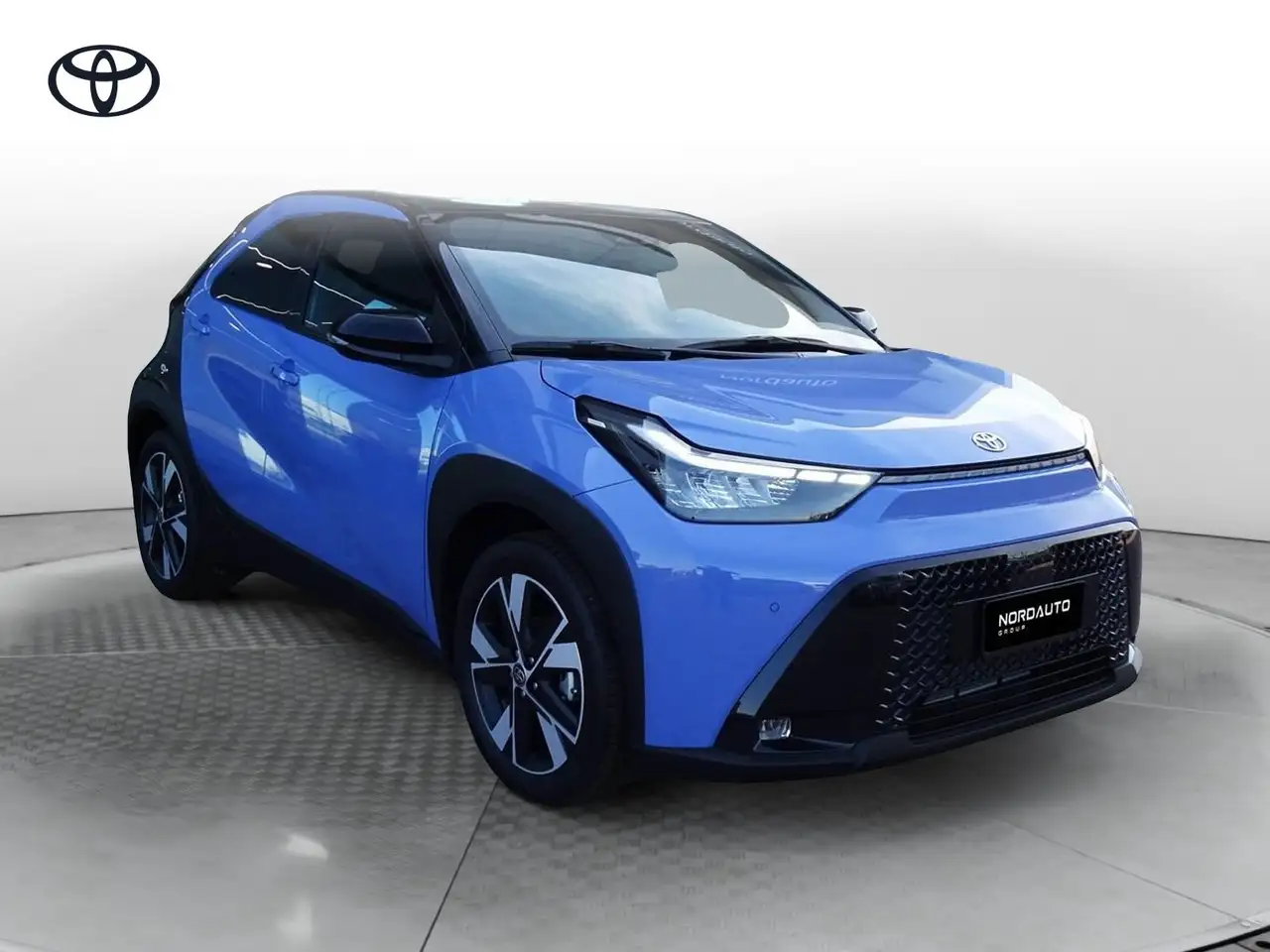 Toyota Aygo X 1.5 Hybrid 115 CV 5 porte, миниатюра 2