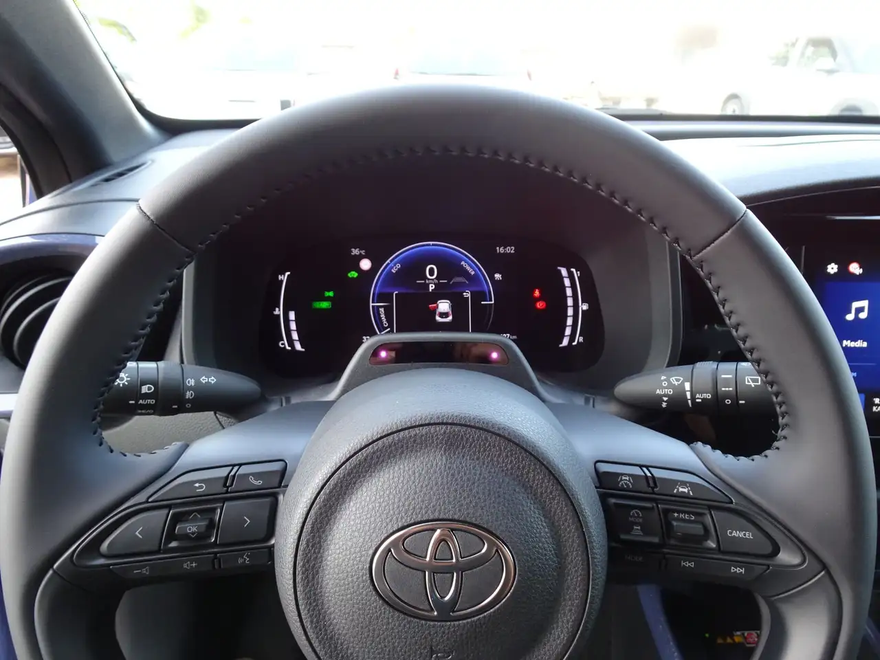 Toyota Aygo X 1.5 Hybrid 115 CV 5 porte, миниатюра 12