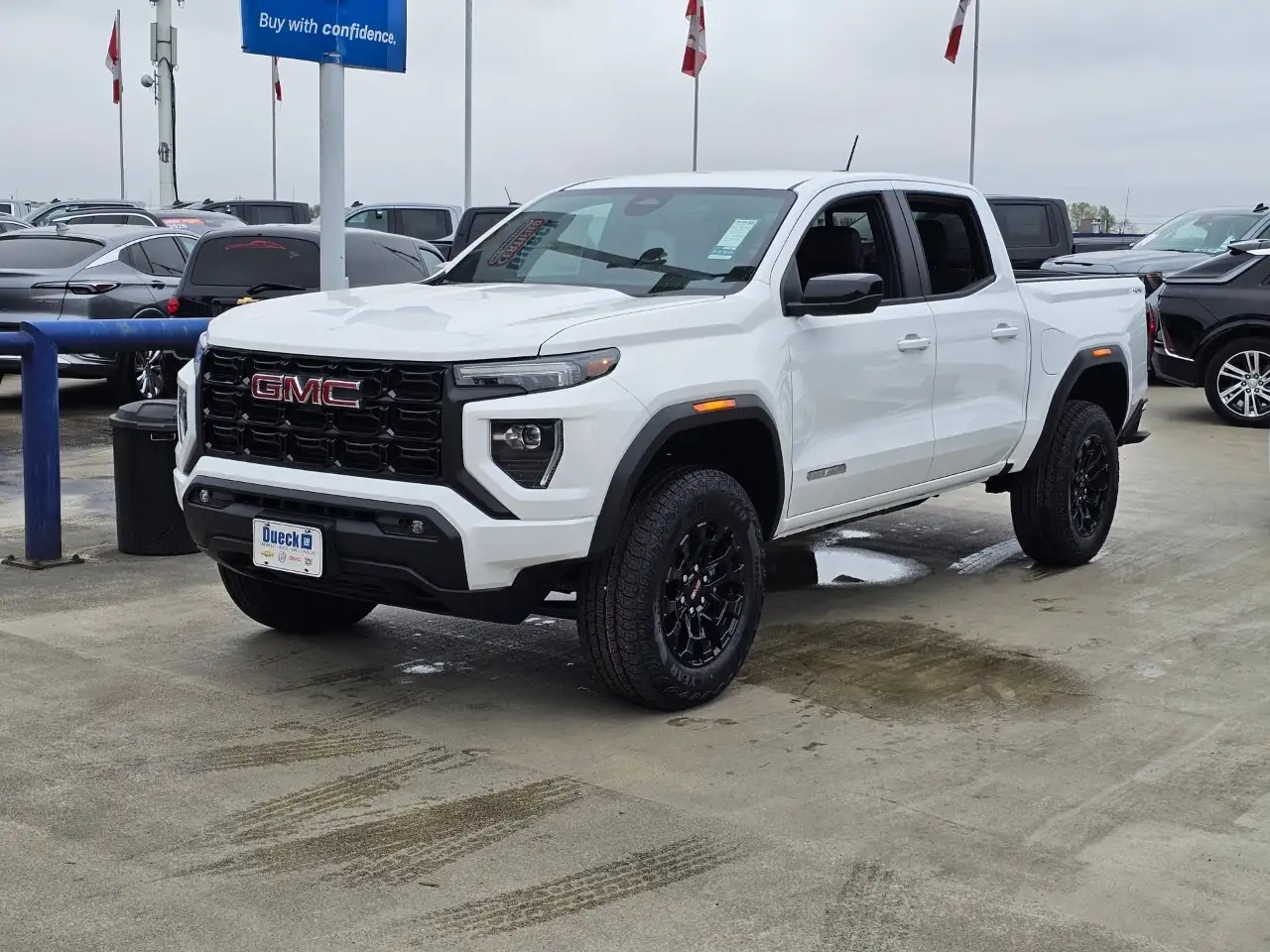 GMC Canyon снимка GMC Canyon