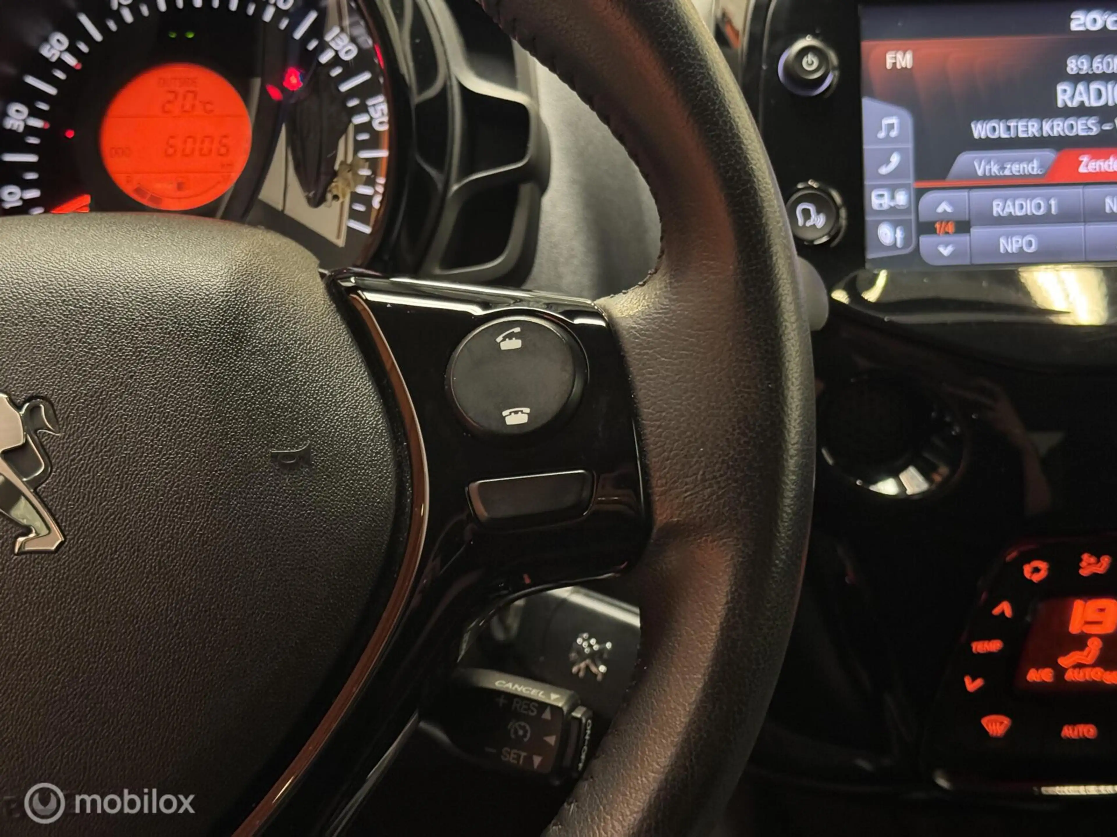 Peugeot 108 1.0 Allure Clima|LED|Carplay|NL-Auto! — photo 9