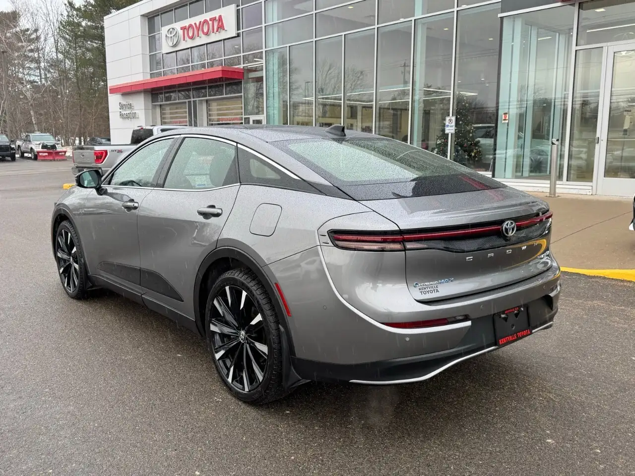 Toyota Crown снимка Toyota Crown