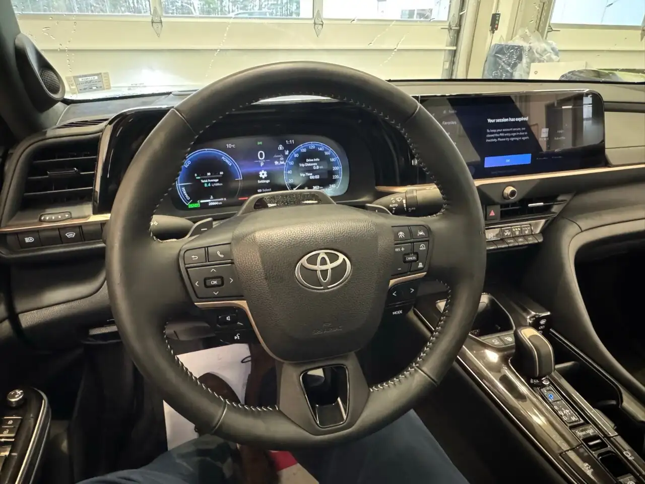 Toyota Crown снимка Toyota Crown