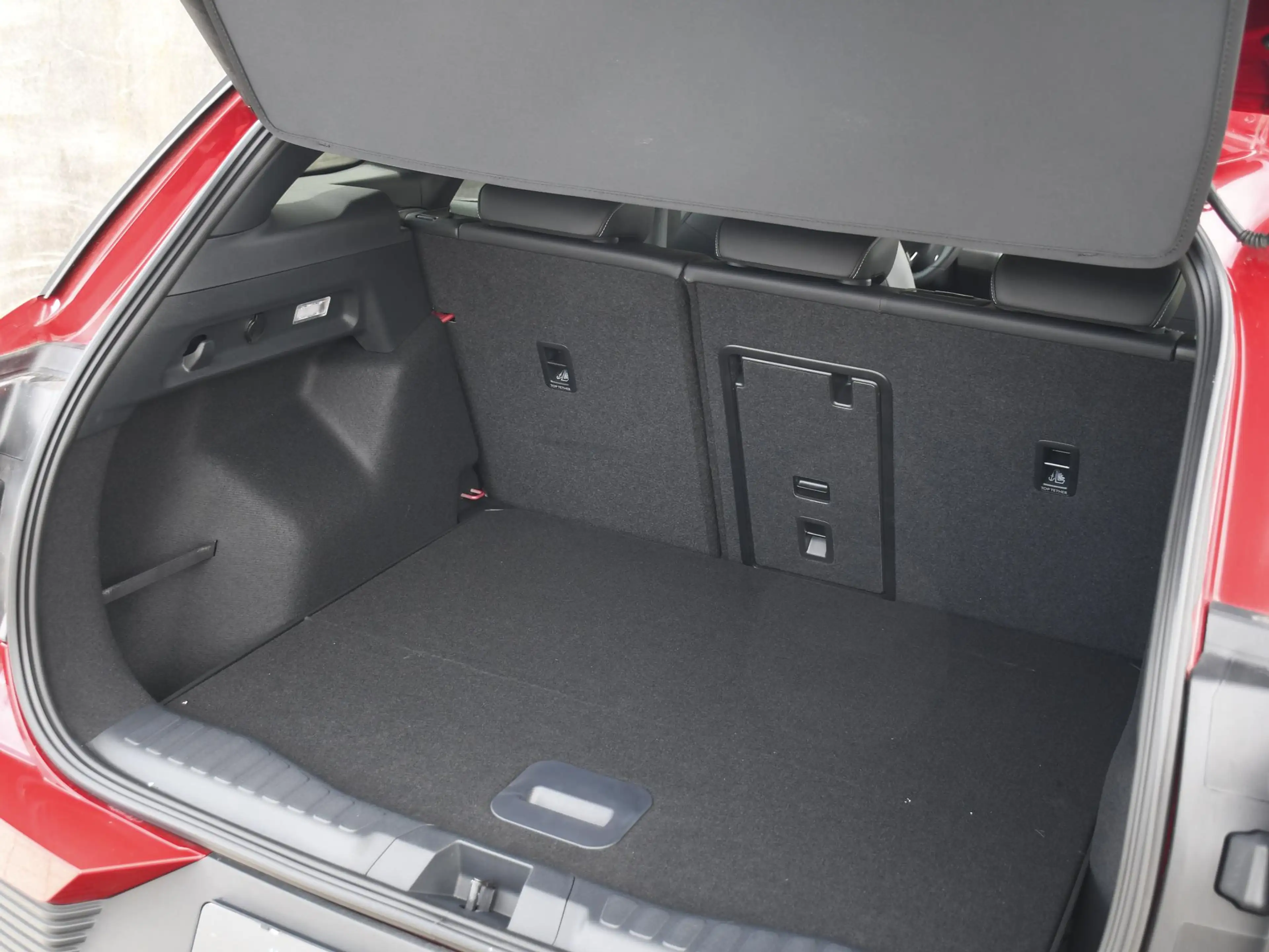 Ford Explorer Extended Range 77 kWh 286pk RWD Automaat 20''LM | — photo 14