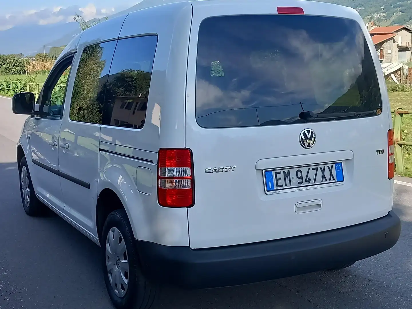Volkswagen Caddy CINGHIA DISTRIB + PA + GOMME NUOVE - 2