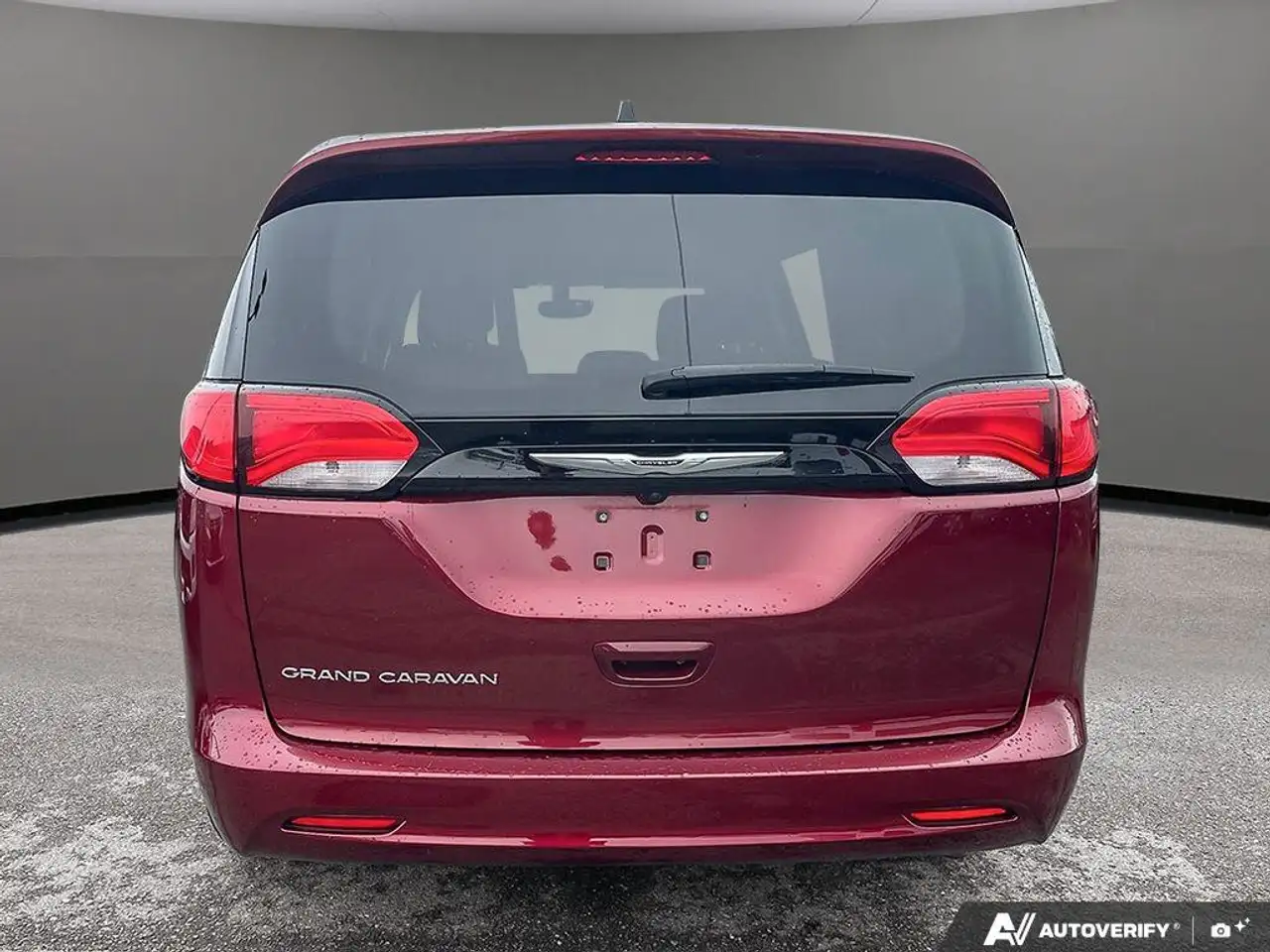 Chrysler Grand Caravan снимка Chrysler Grand Caravan