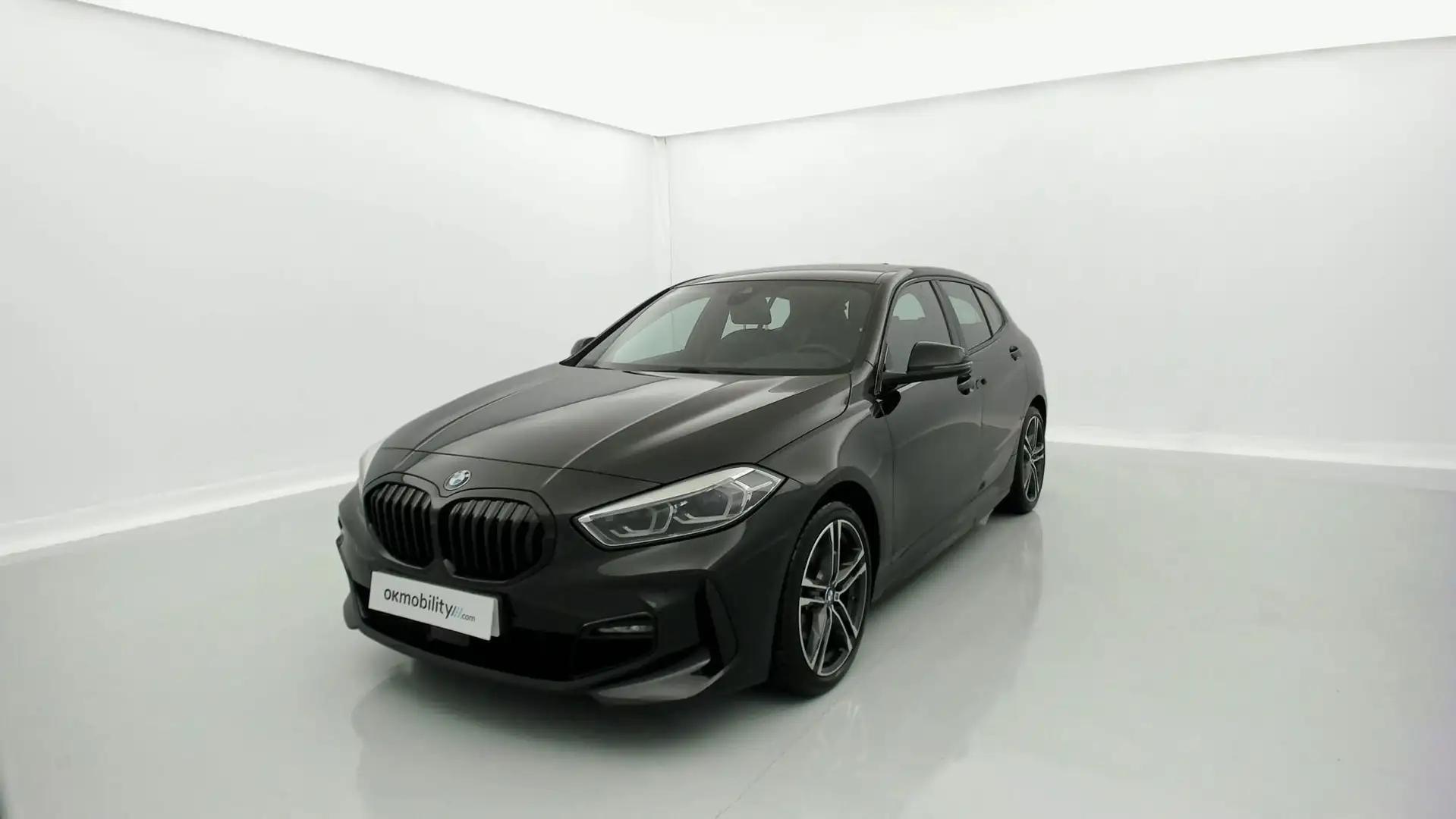 BMW 118 118i Zwart - 1