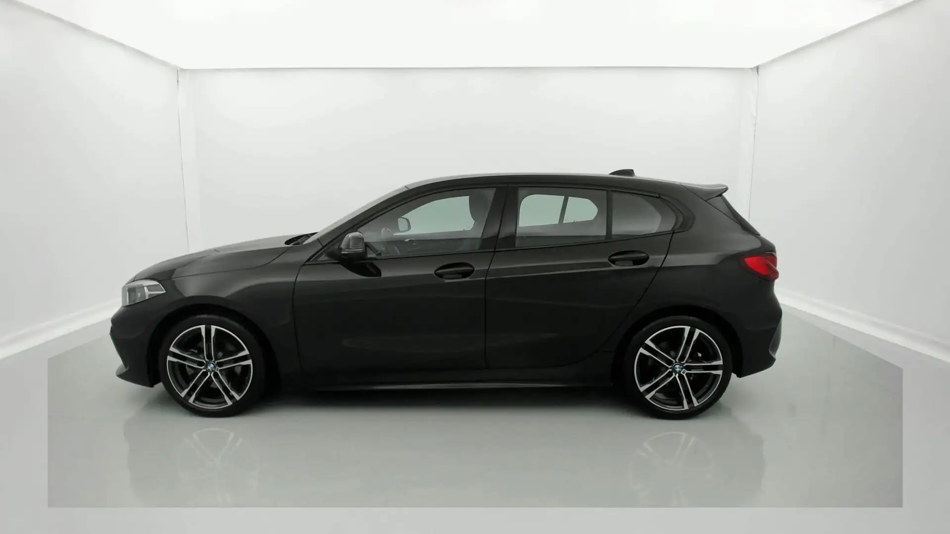 BMW 118 118i Zwart - 2