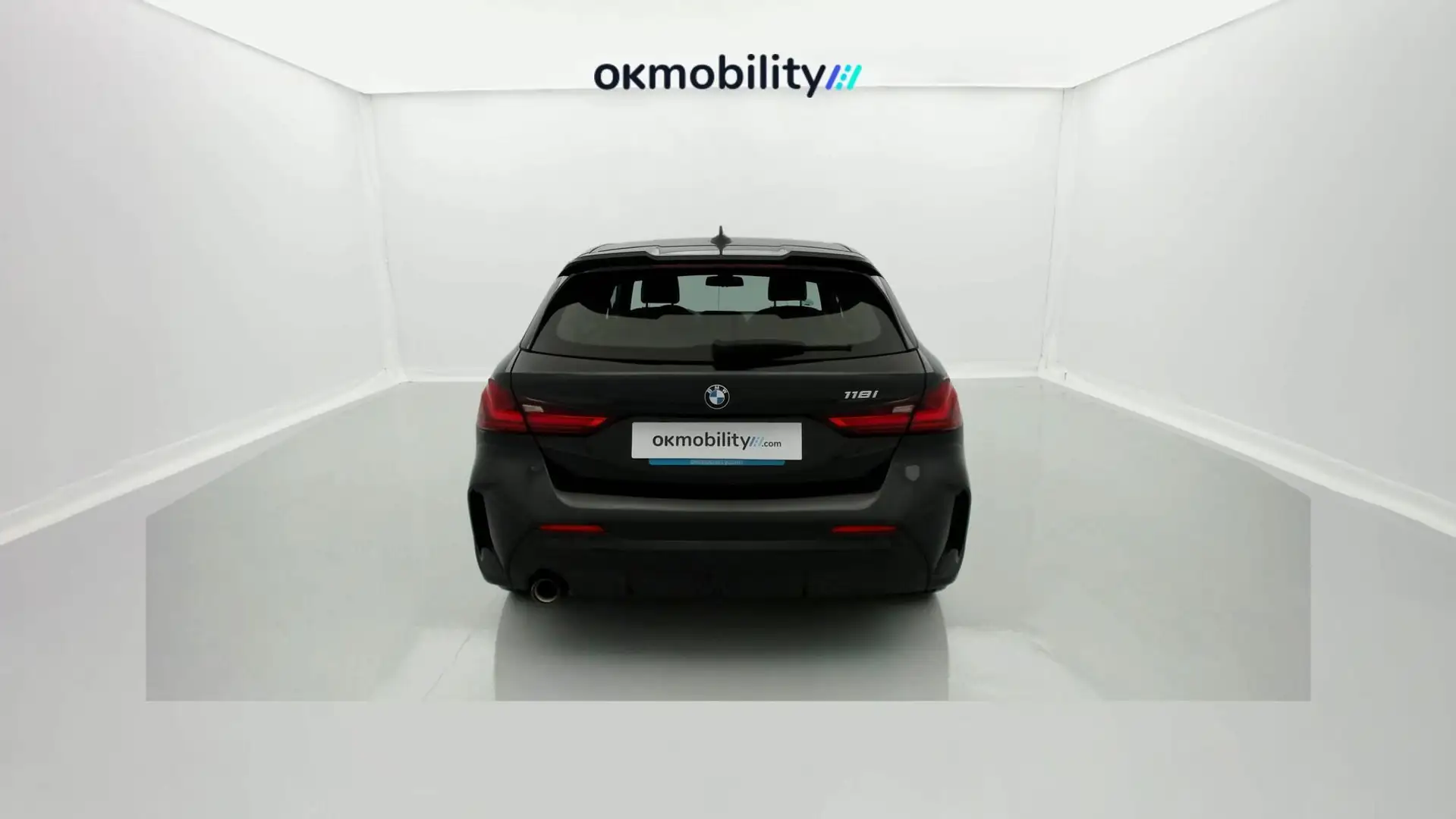 BMW 118 118i Zwart - 2