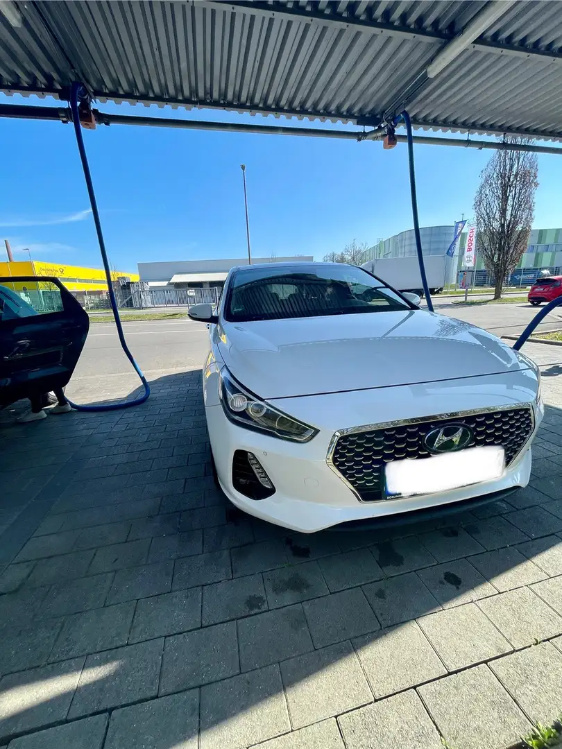 Hyundai i30 1.6 - 2