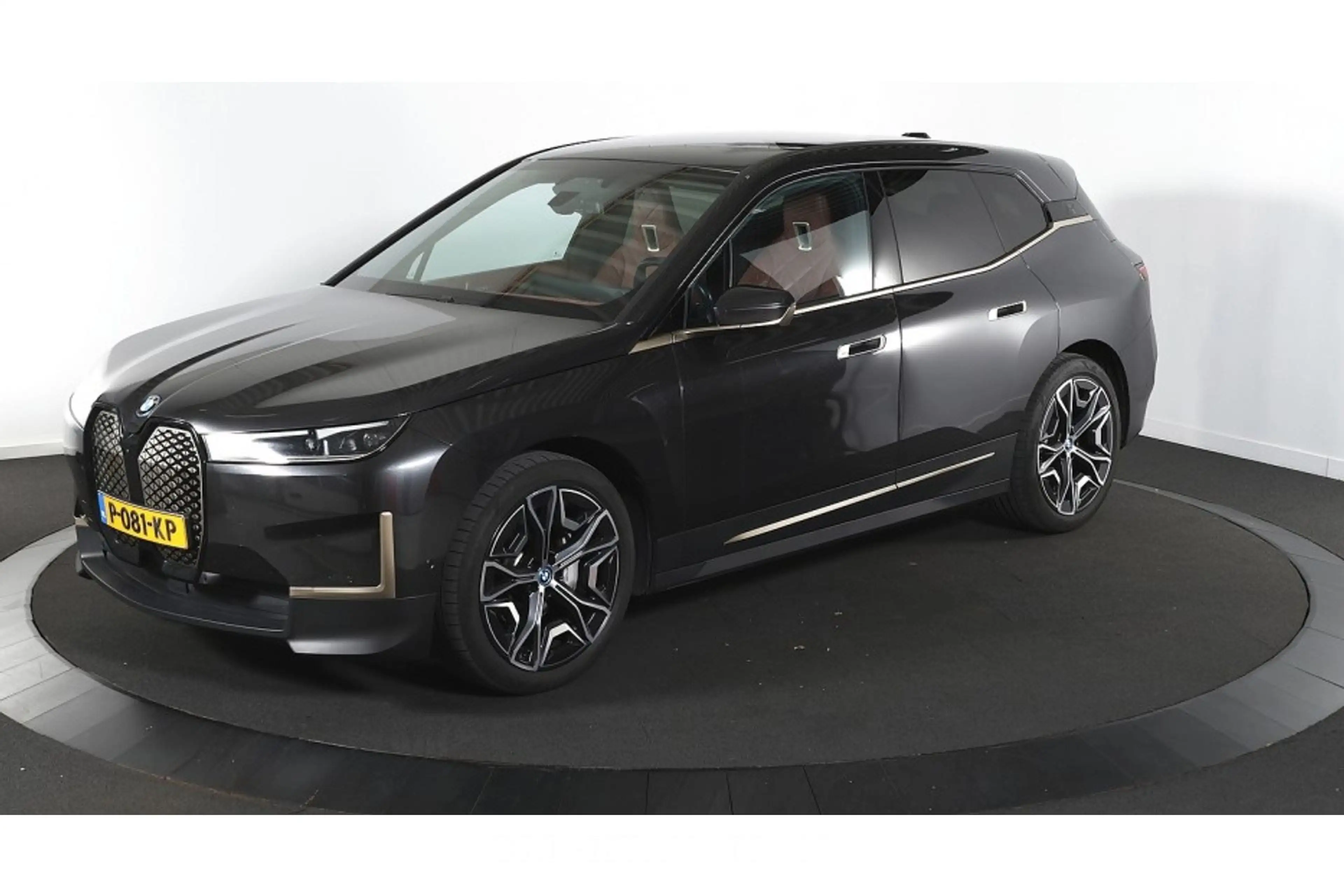 BMW iX xDrive50 High Executive 112 kWh