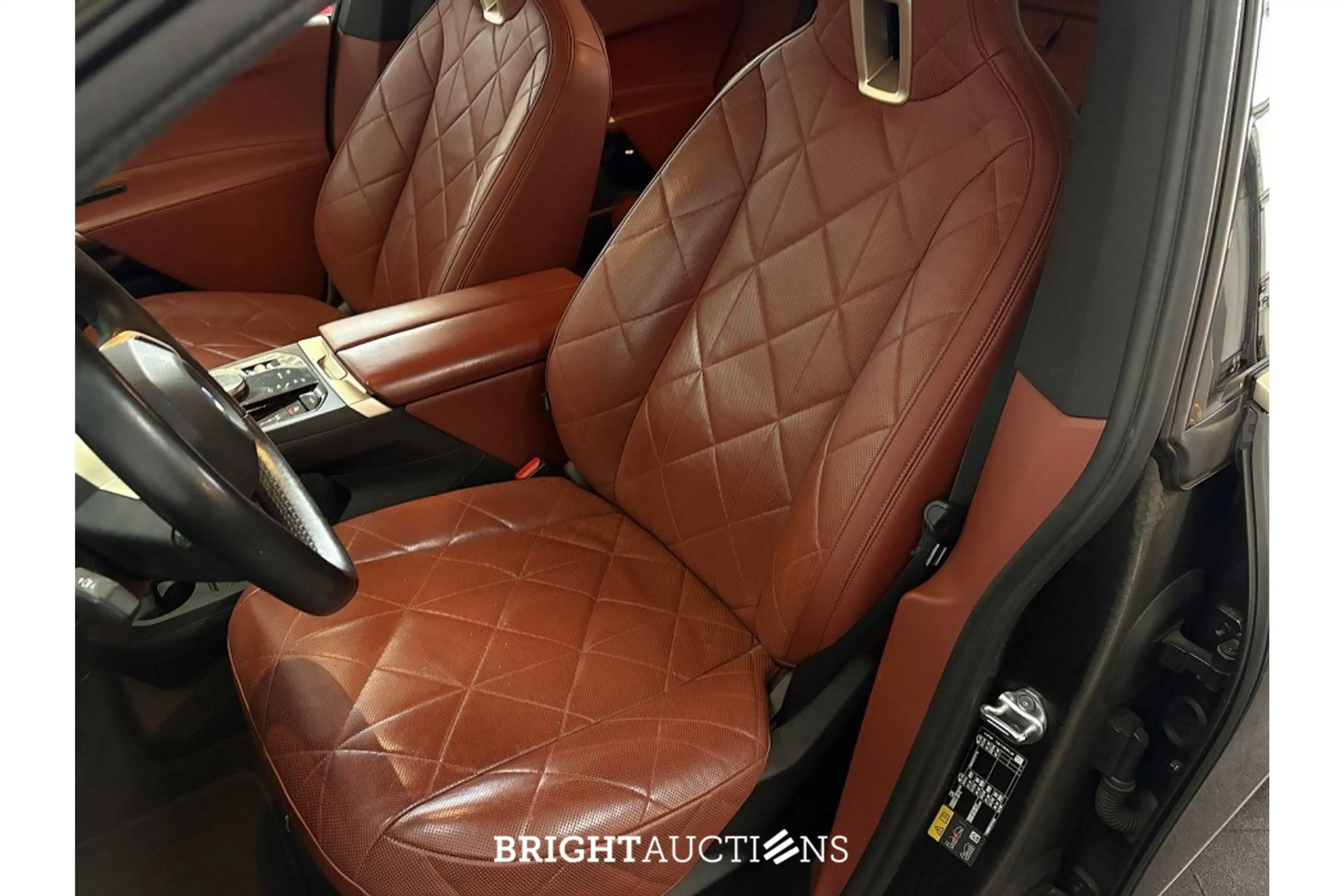 BMW iX xDrive50 High Executive 112 kWh — photo 10