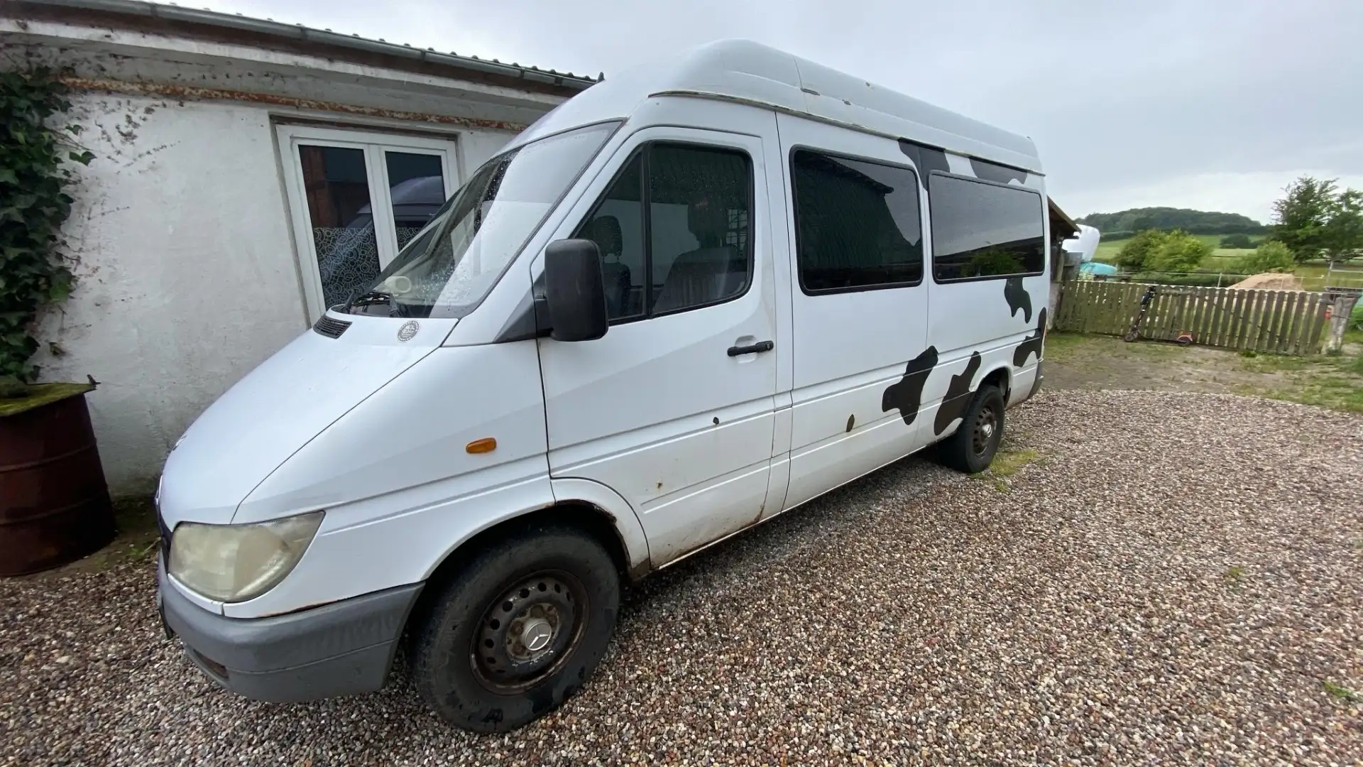 Mercedes-Benz Sprinter 208 CDI 902.672 - 1