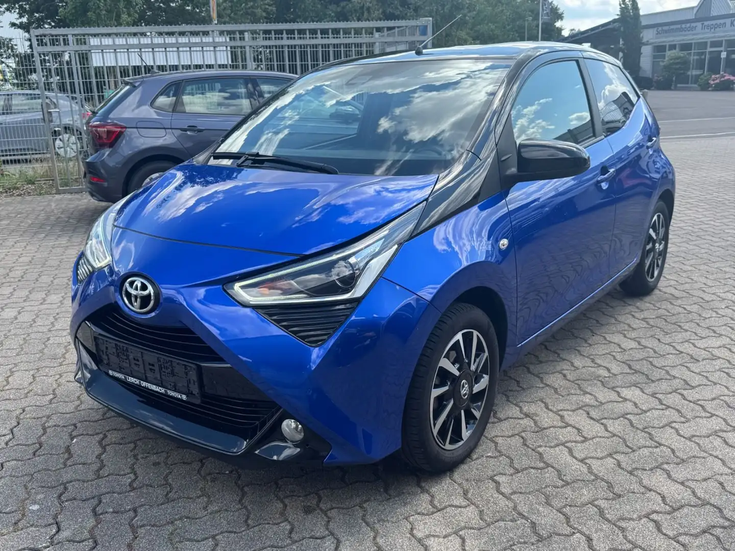 Toyota Aygo AYGO x-final*SPURHALTE*ABSTAND*KEYLESS*APPL Blauw - 1