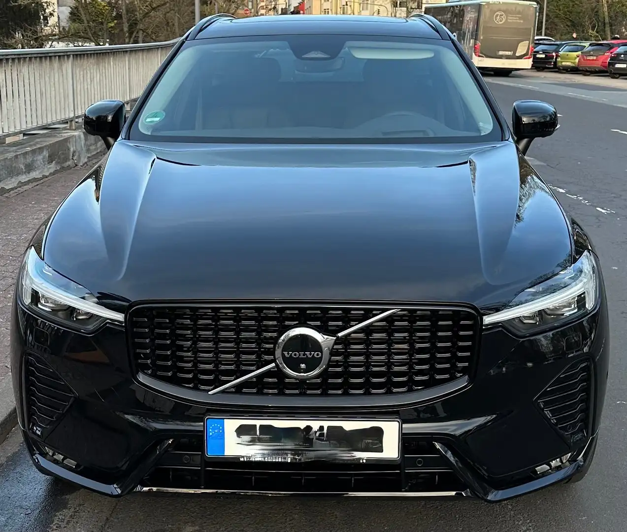 Volvo XC60 XC60 B4 D Ultimate Dark Schwarz - 1