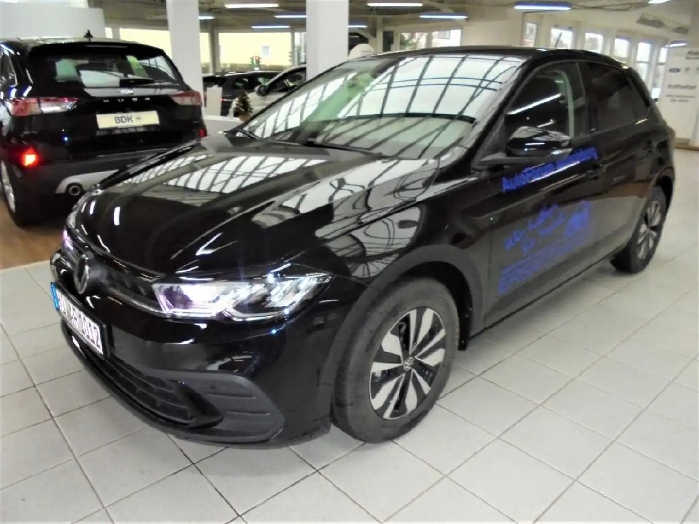Volkswagen Polo Move Negro - 1