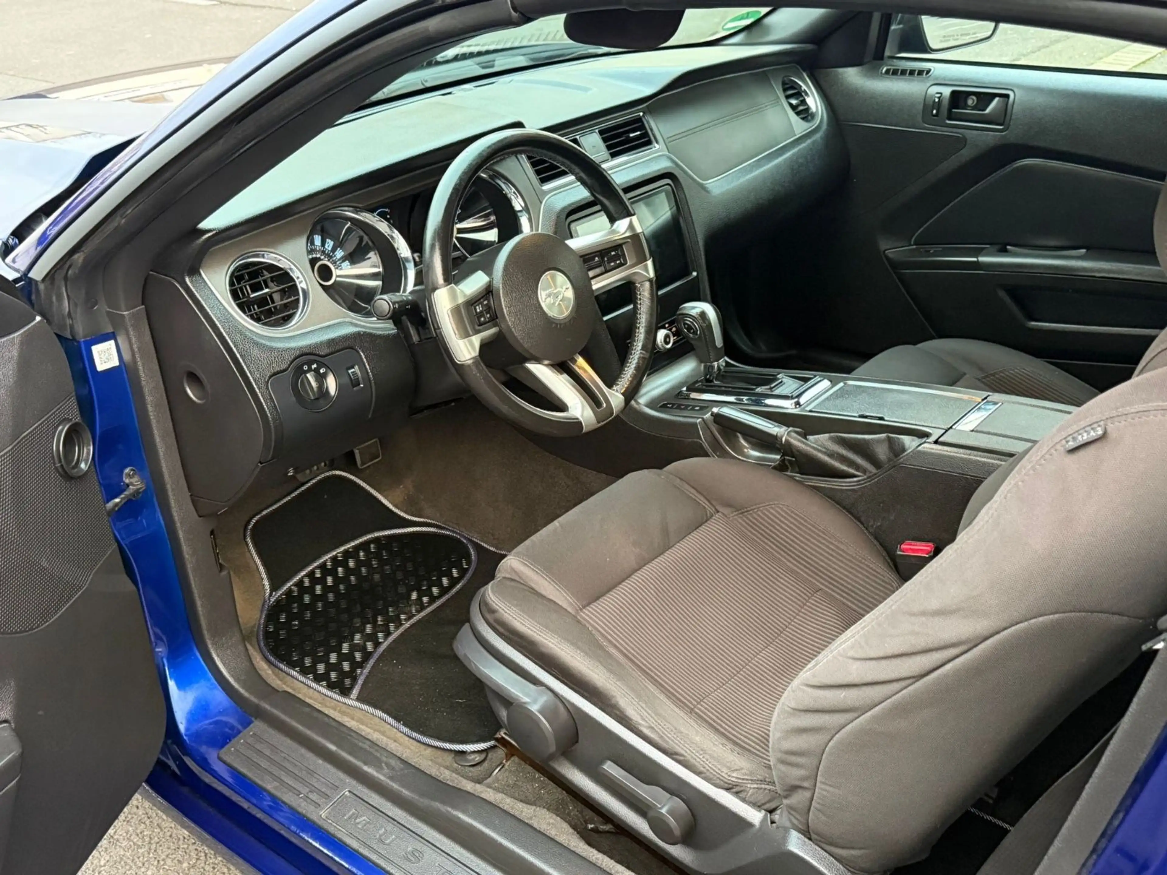Ford Mustang Cabrio 3.7 Xenon  Alu — photo 7