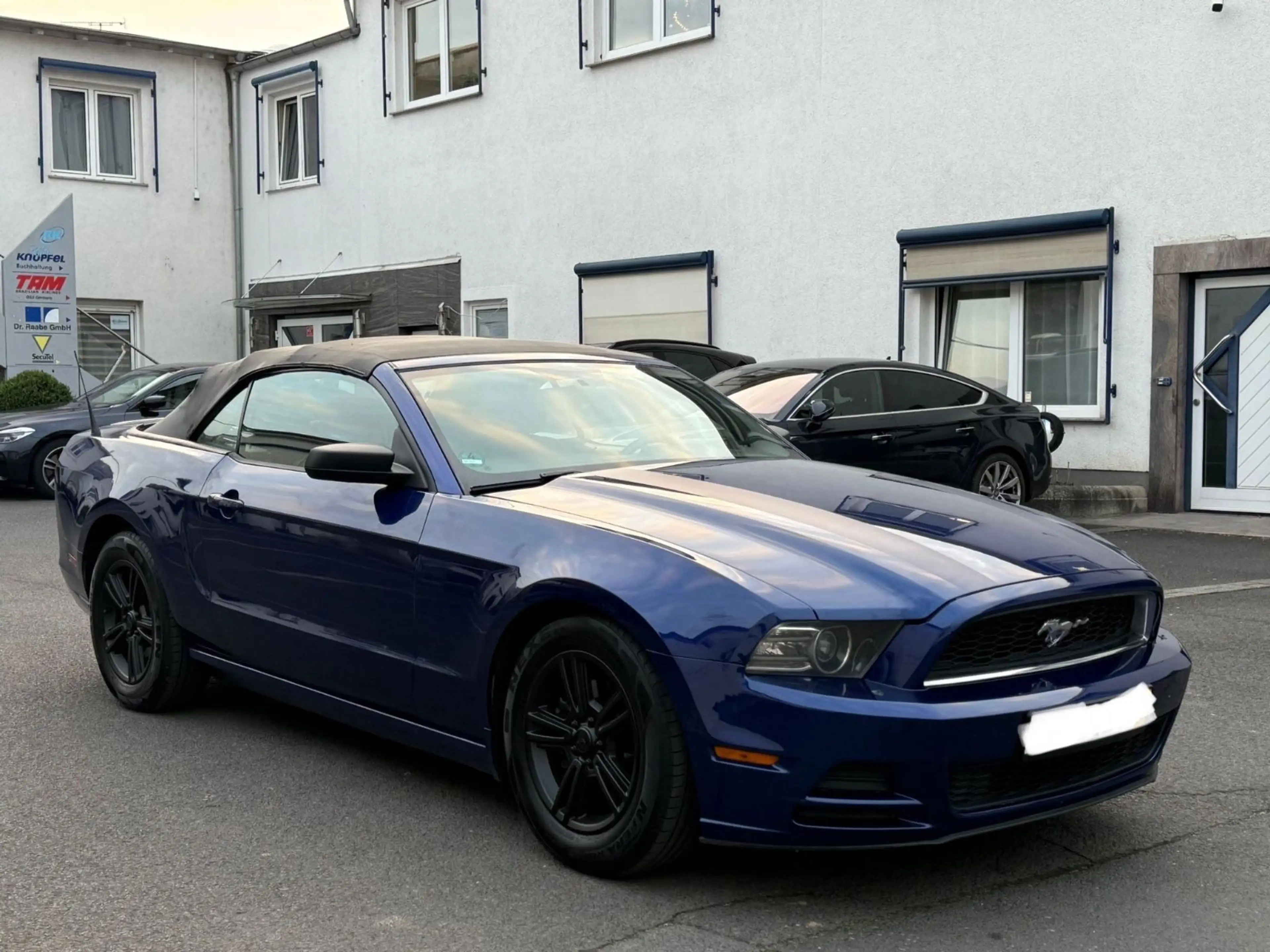 Ford Mustang Cabrio 3.7 Xenon  Alu — photo 3
