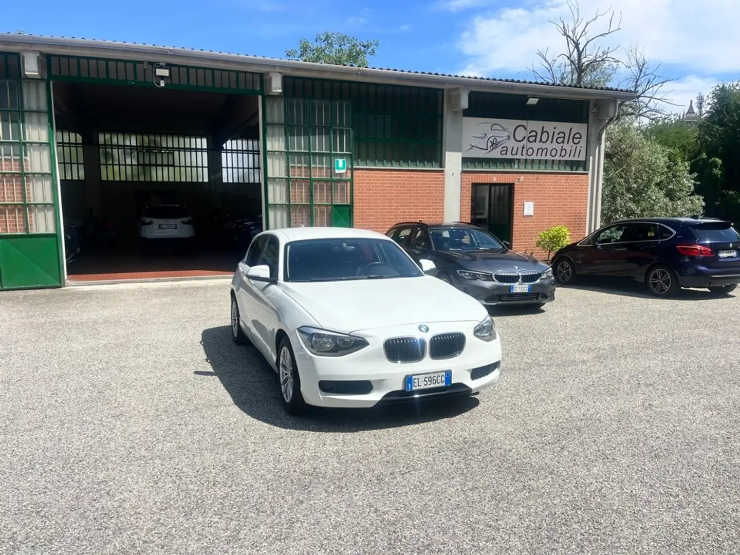 BMW 116 116d 5p Urban Bianco - 1