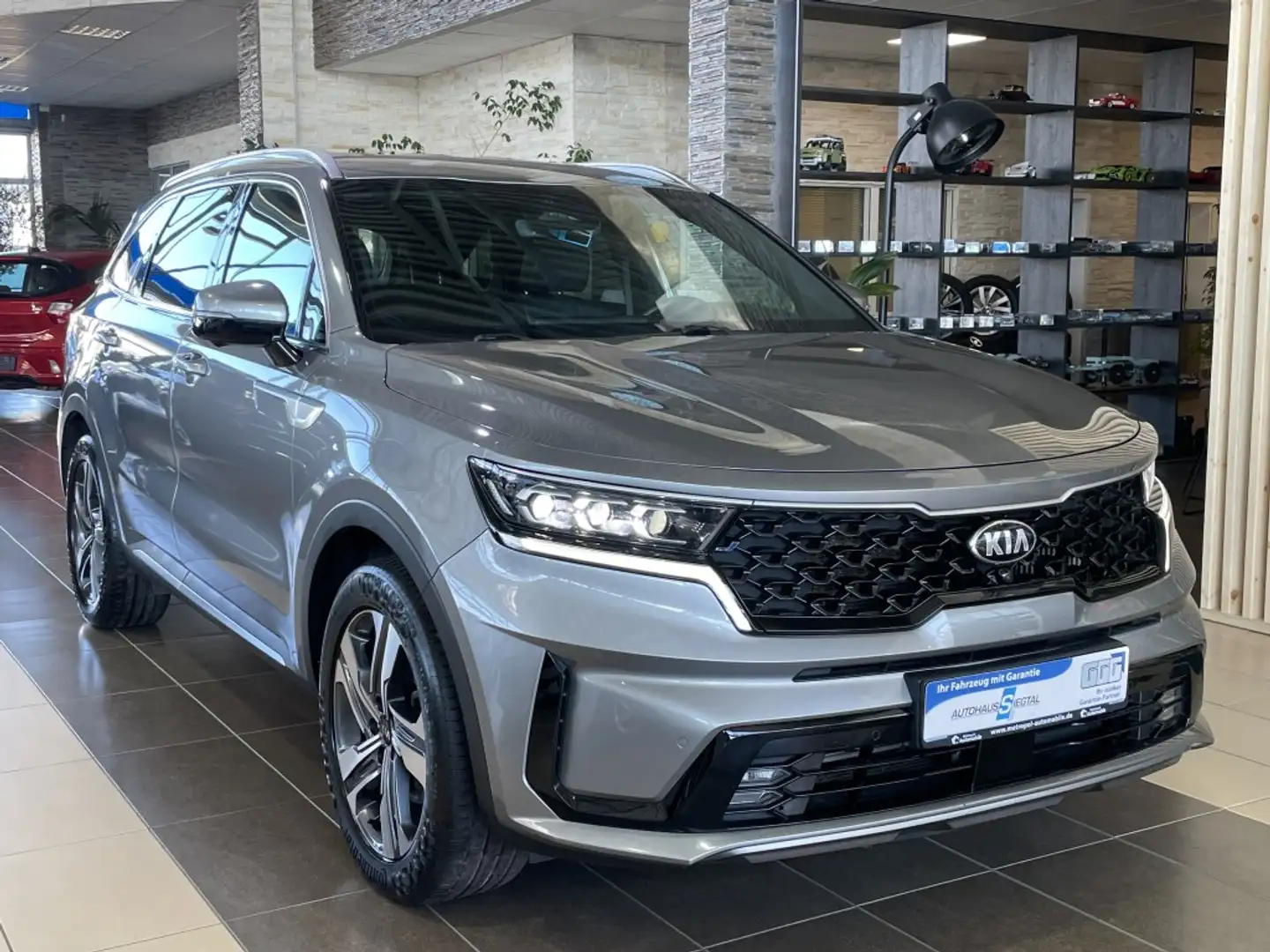 Kia Sorento Platinum 4WD Hybrid BOSE Leder HUD LED Grau - 1