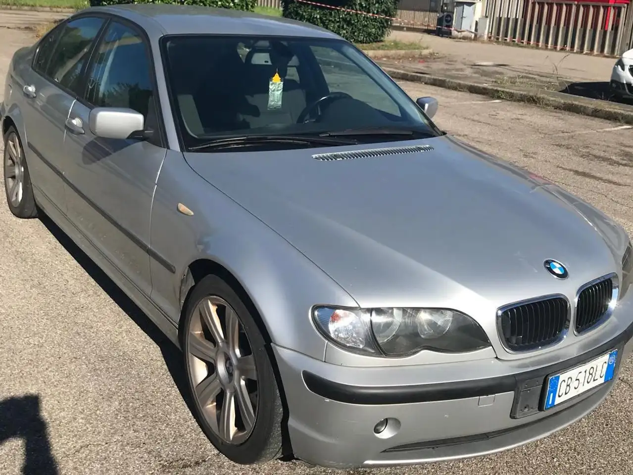 BMW 320