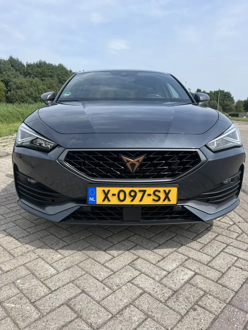 CUPRA Leon 1.4 e-Hybrid Bns Grijs - 2