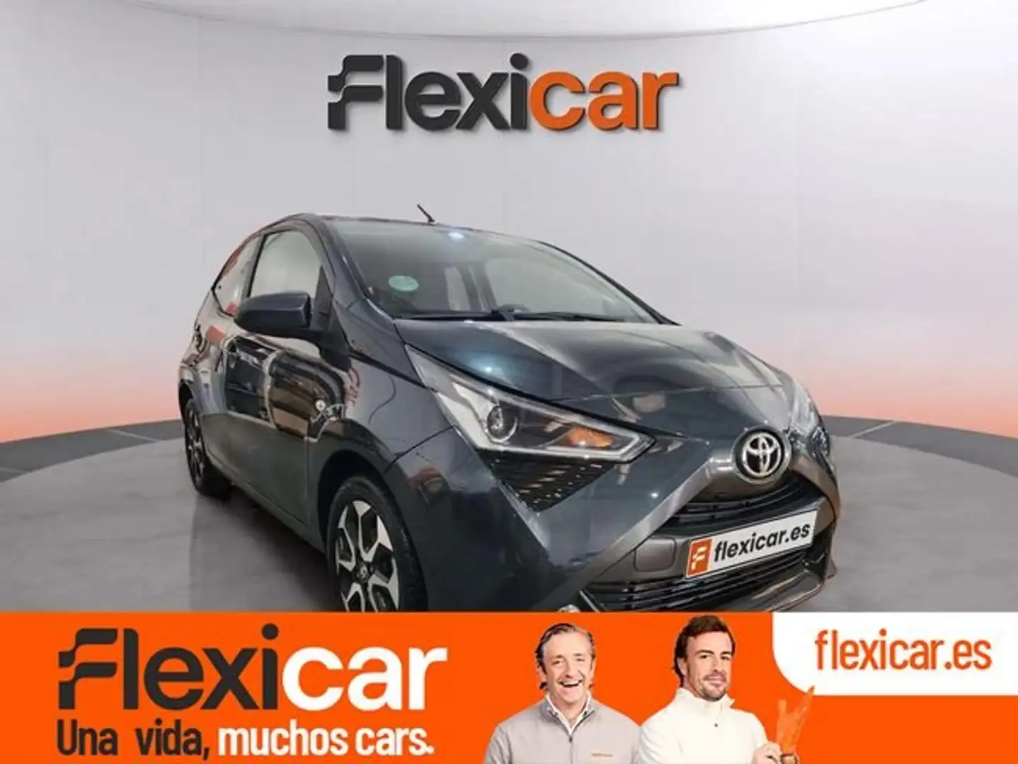 Toyota Aygo 70 x-cite Gris - 1