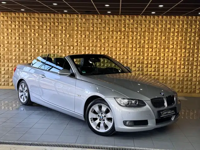 BMW 325 Cabrio 325i *KLIMA*SHZ*PDC*XENON*NAVİ*LEDER*F1