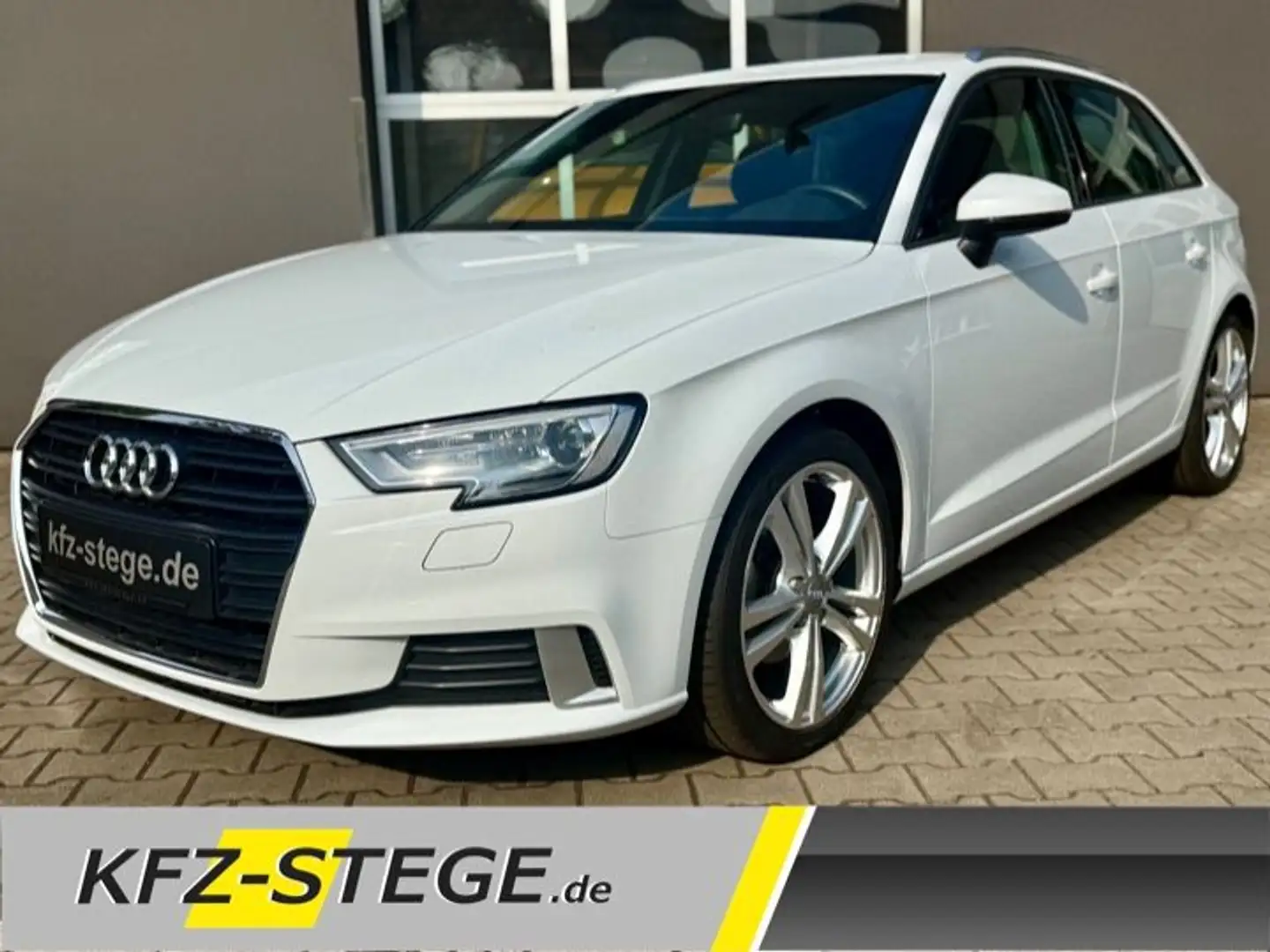 Audi A3 Sportback sport/ Navi MMI/ XenonPlus/ Sitzh. Blanco - 1