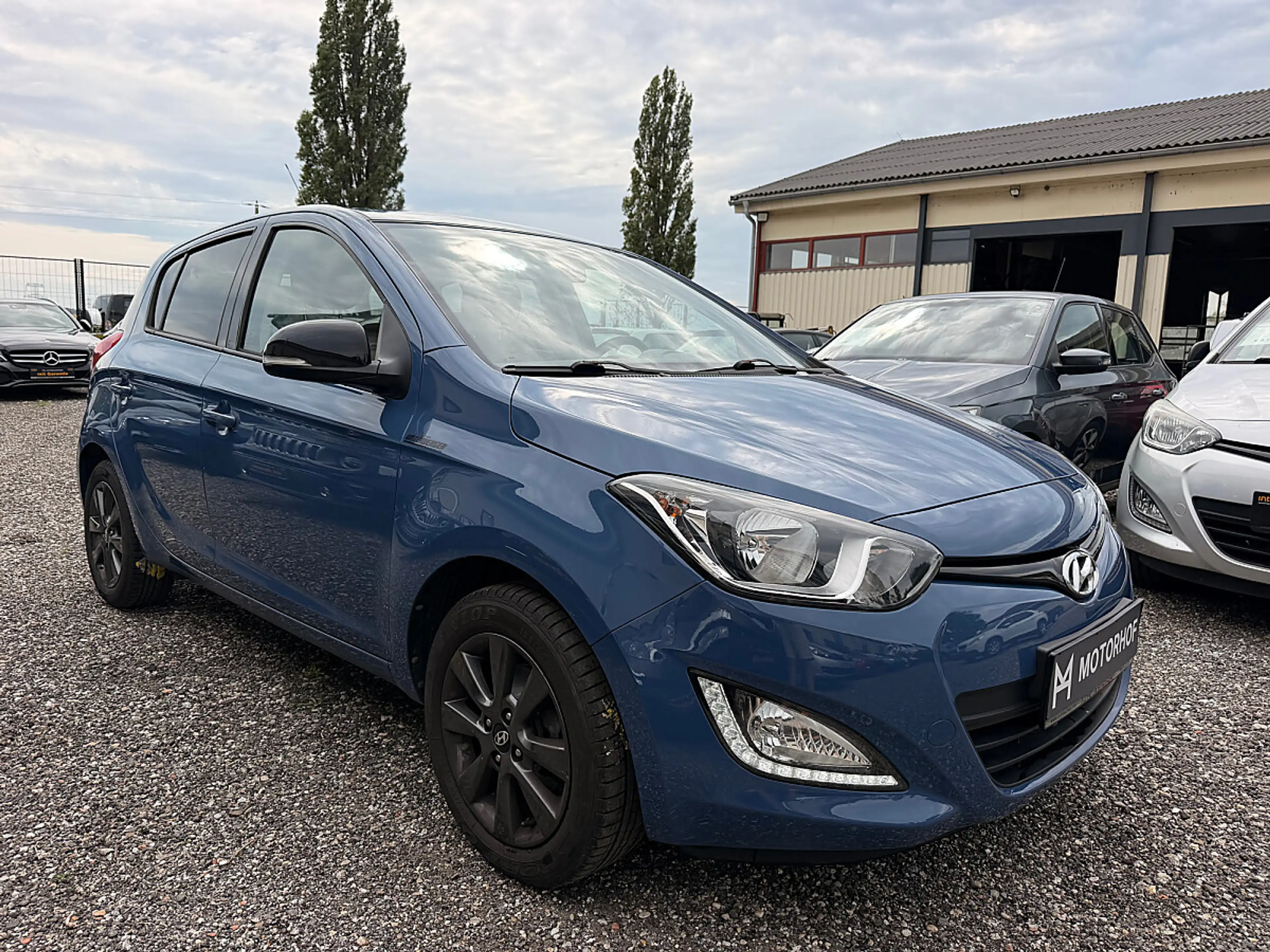 Hyundai i20 1.2 Go · Bremsen rundum neu · Klimaanlage · Tem... — photo 2