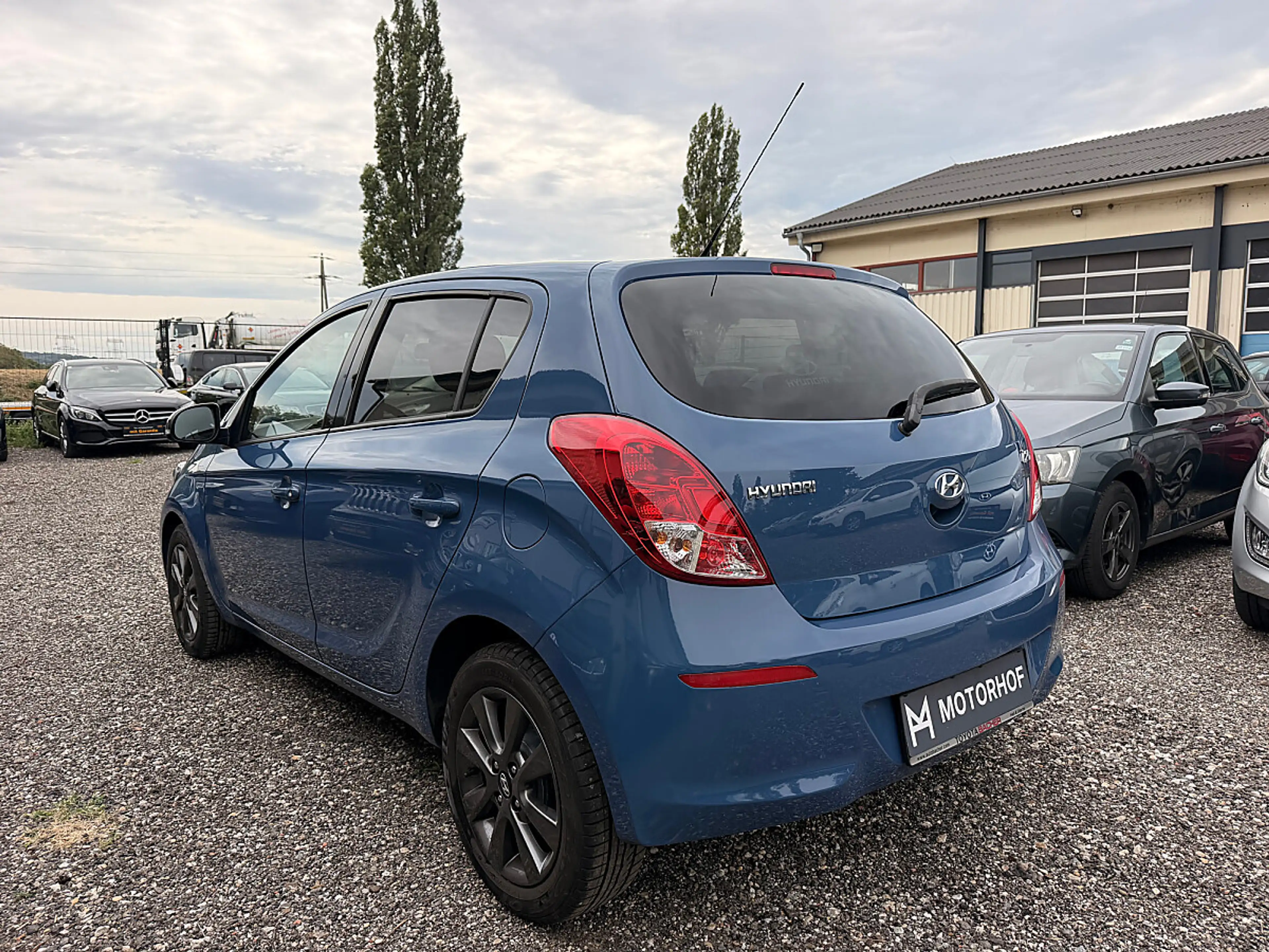 Hyundai i20 1.2 Go · Bremsen rundum neu · Klimaanlage · Tem... — photo 5