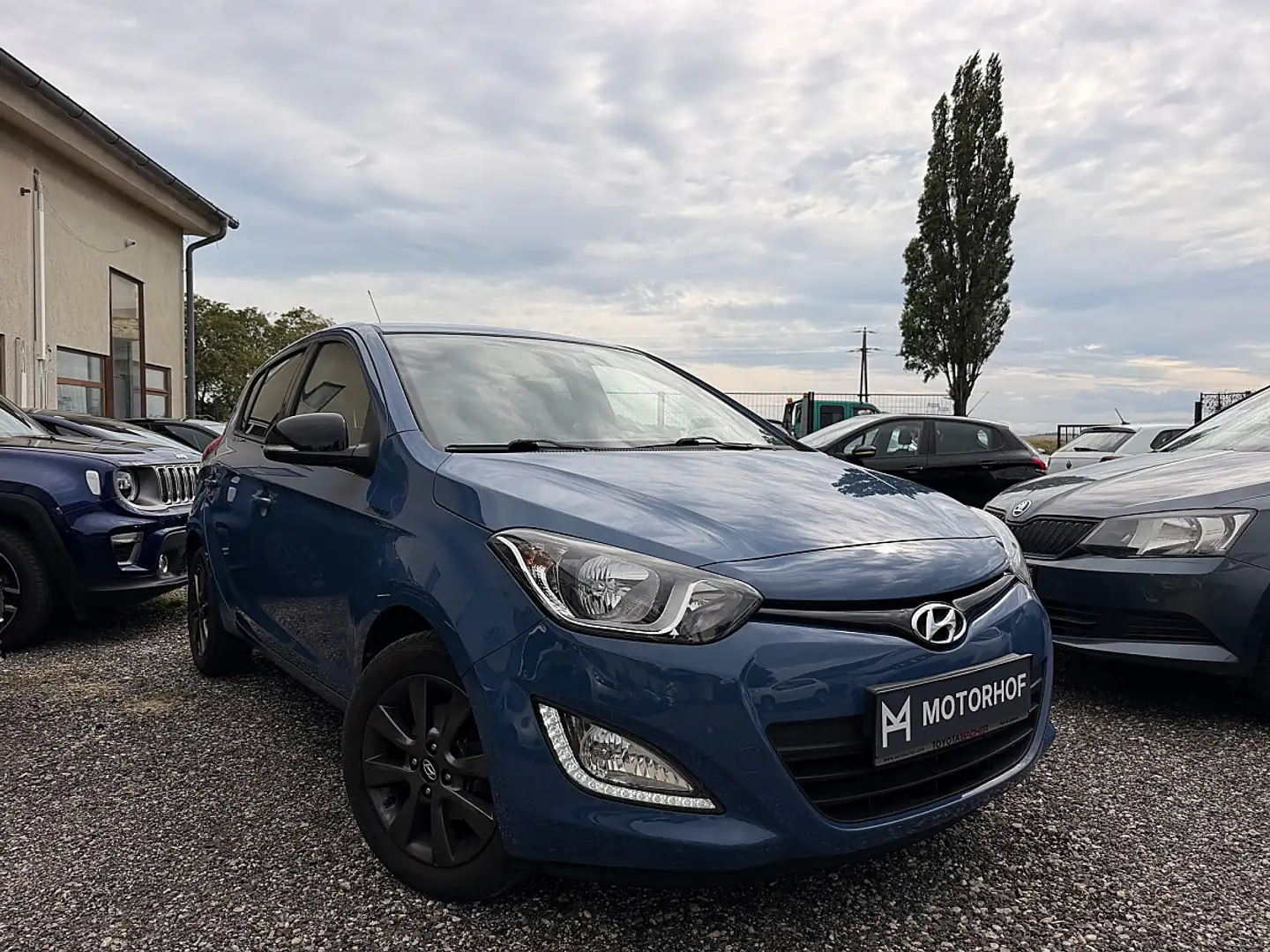 Hyundai i20 1.2 Go · Bremsen rundum neu · Klimaanlage · Tem... Blau - 1