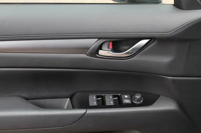 Mazda CX-5 view 28