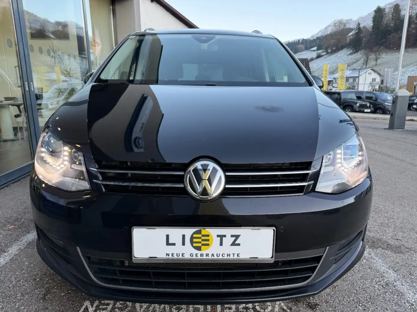 Volkswagen Sharan Business BMT SCR 2,0TDI DSG Schwarz - 2