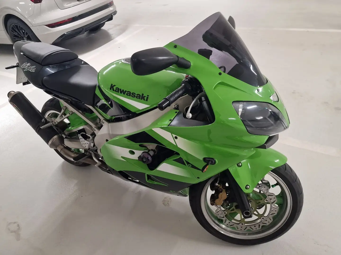 Kawasaki Ninja ZX-9R Grün - 2