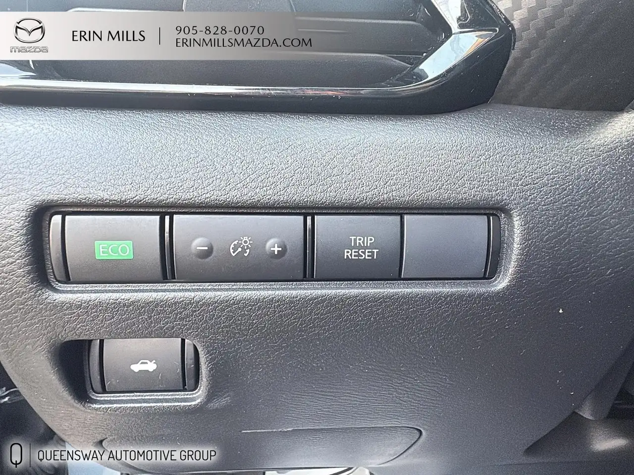 Nissan Sentra снимка Nissan Sentra