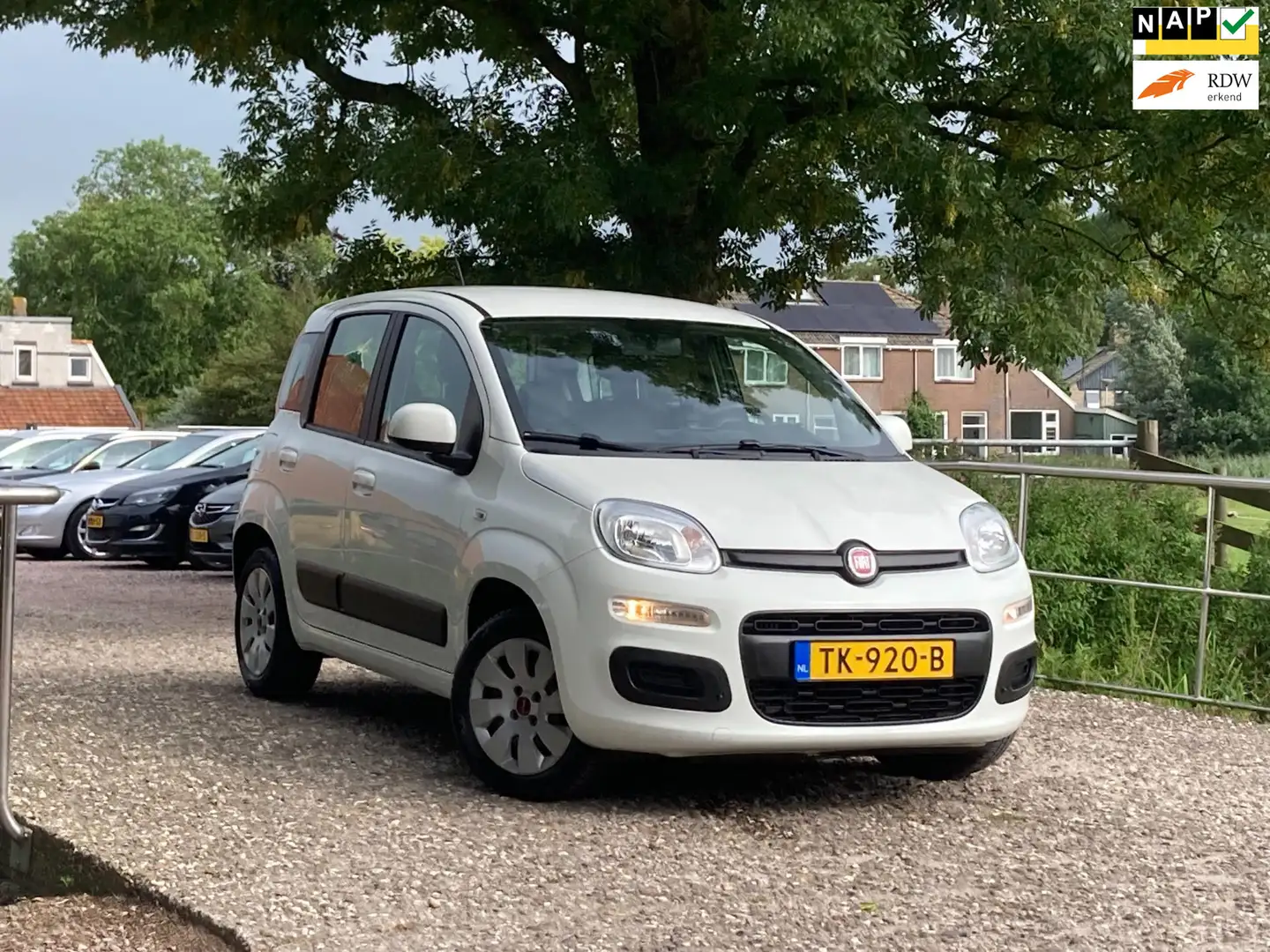Fiat Panda 0.9 TwinAir Lounge | Automaat + Airco nu € 8.975,- Wit - 1