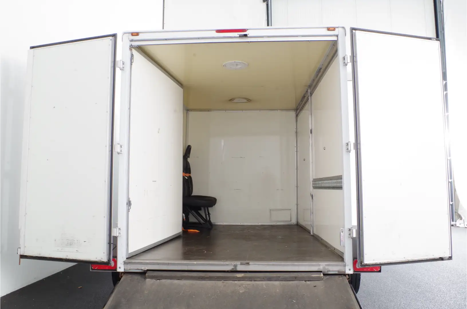 Fiat Ducato 35t  Veewagen/Paardenvervoer/laadbak/slaap cabine Wit - 2