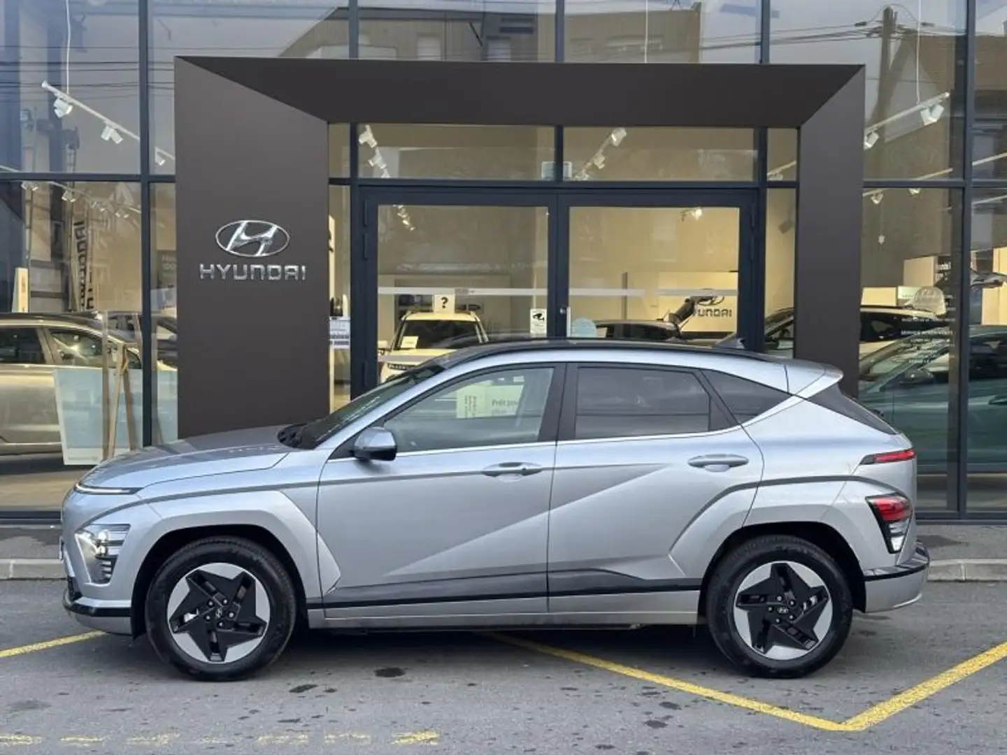 Hyundai KONA Electric 48kWh - 156ch Creative Silber - 2