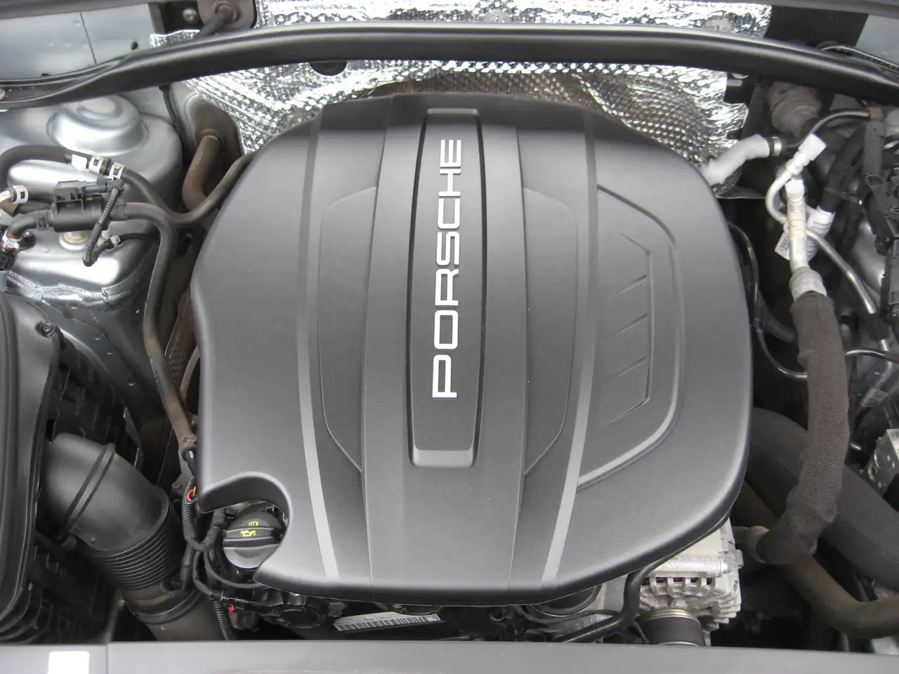 Porsche Macan снимка Porsche Macan