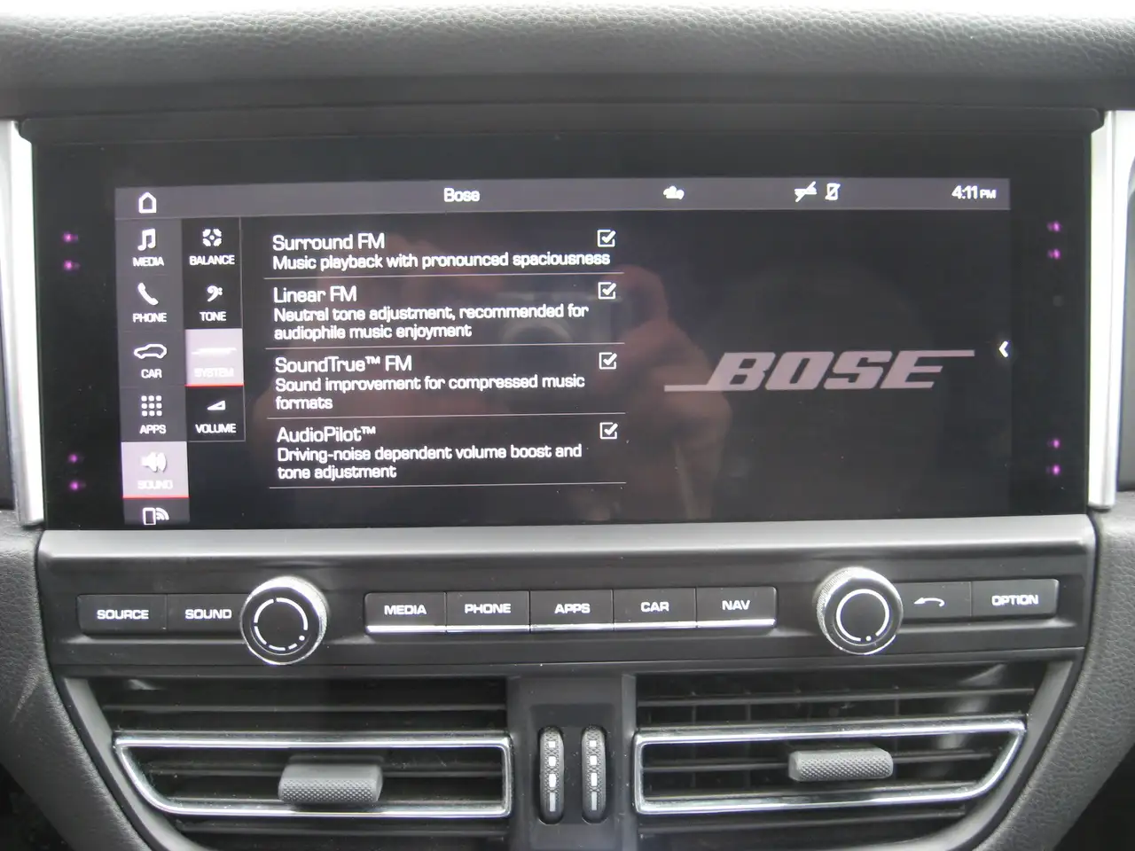 Porsche Macan снимка Porsche Macan