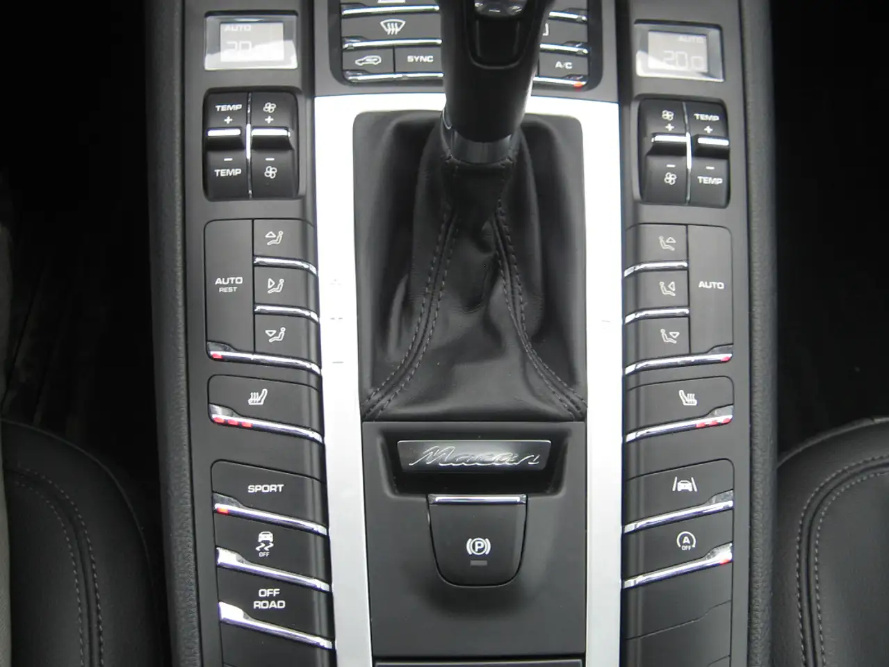 Porsche Macan снимка Porsche Macan