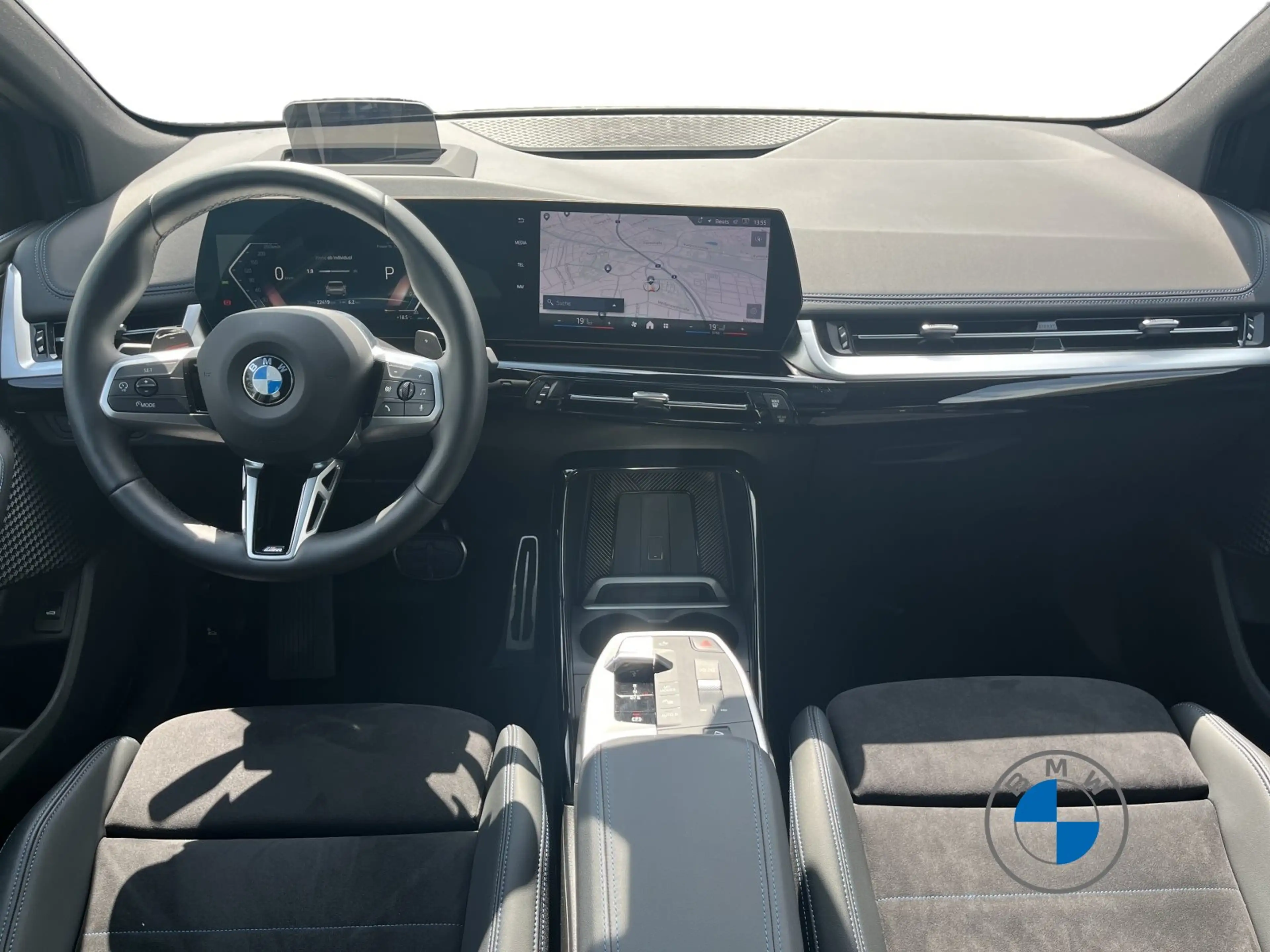 BMW 223 i xDrive M Sport 17" AHK Pano H/K — photo 16