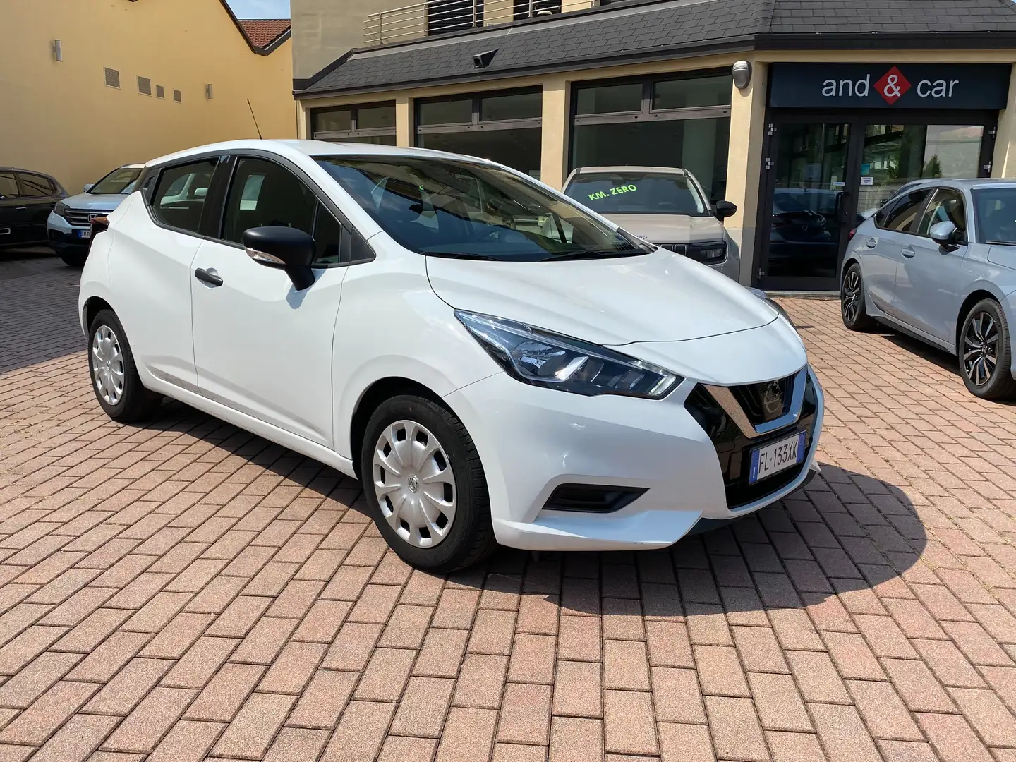 Nissan Micra Micra 1.0 Visia + 71cv Bianco - 1