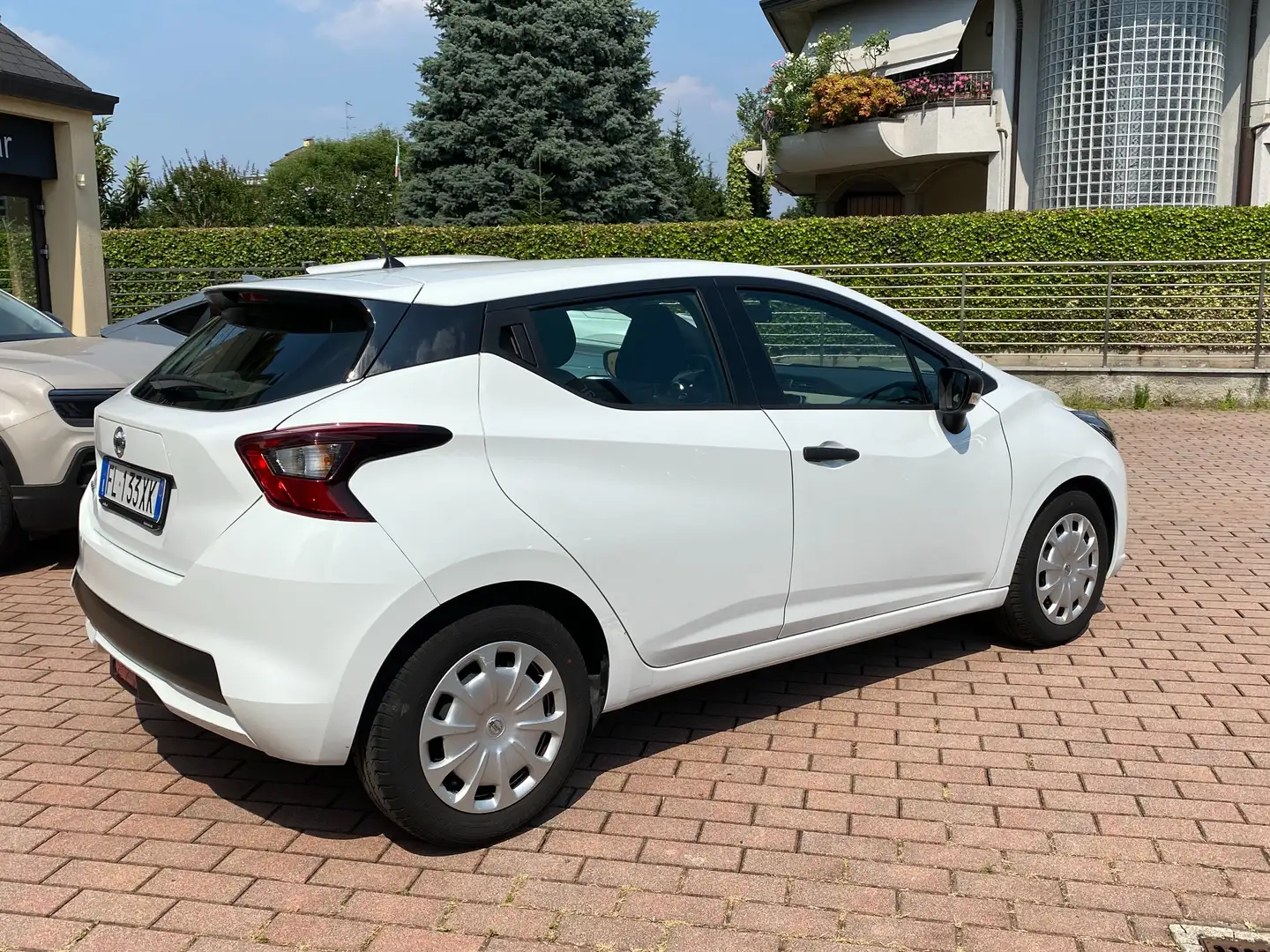 Nissan Micra Micra 1.0 Visia + 71cv Bianco - 2