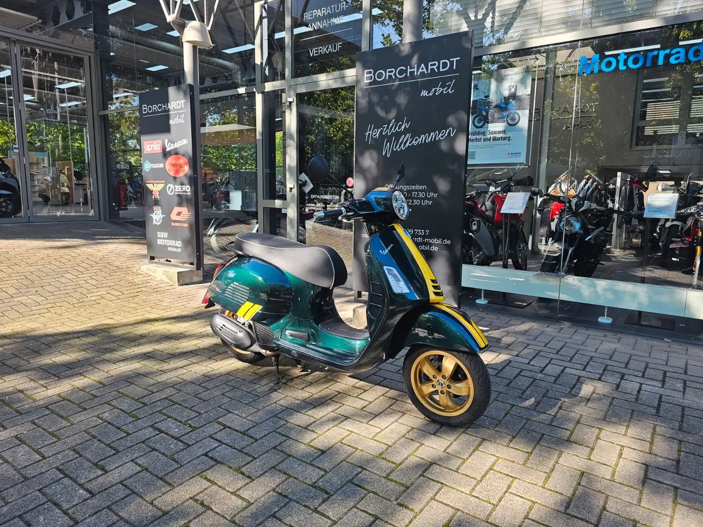 Vespa GTS 125 Racing Sixties Sondermodell Vert - 1