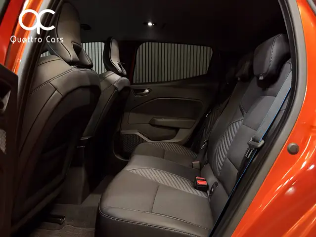 Renault Clio view 15