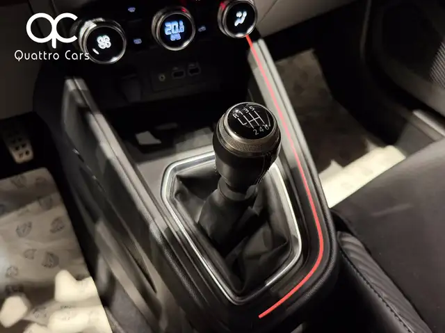 Renault Clio view 23